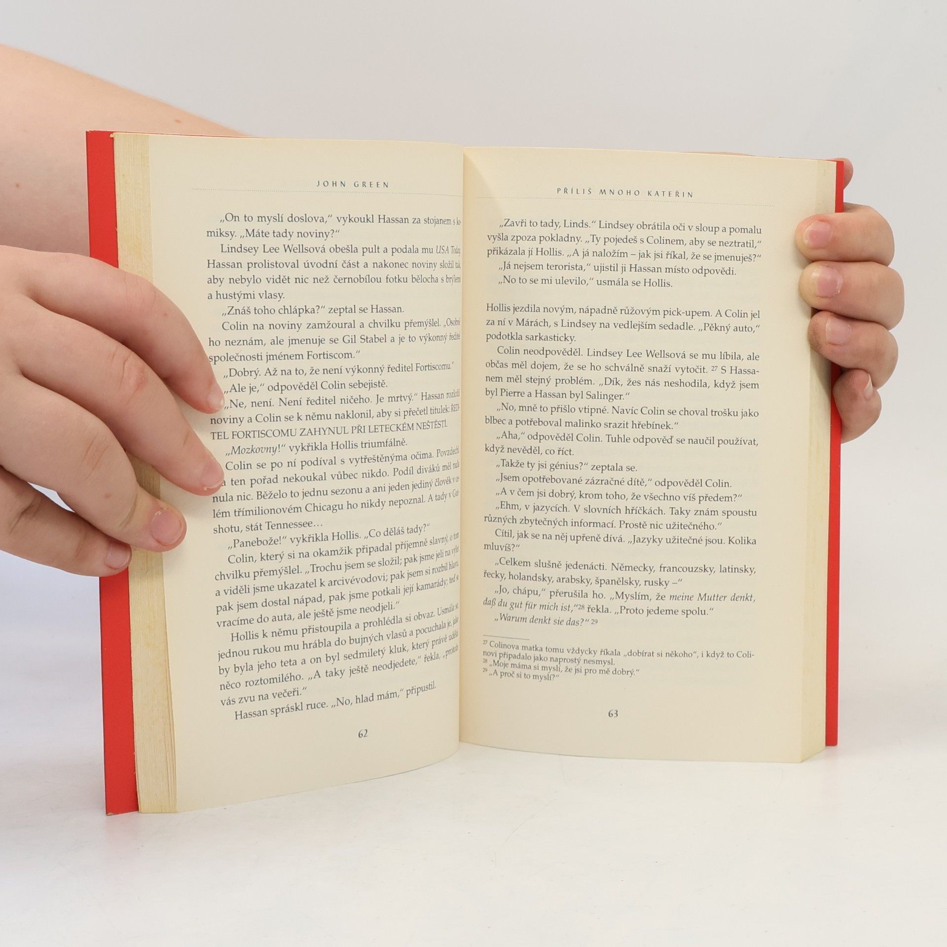 John Green Příliš mnoho Kateřin