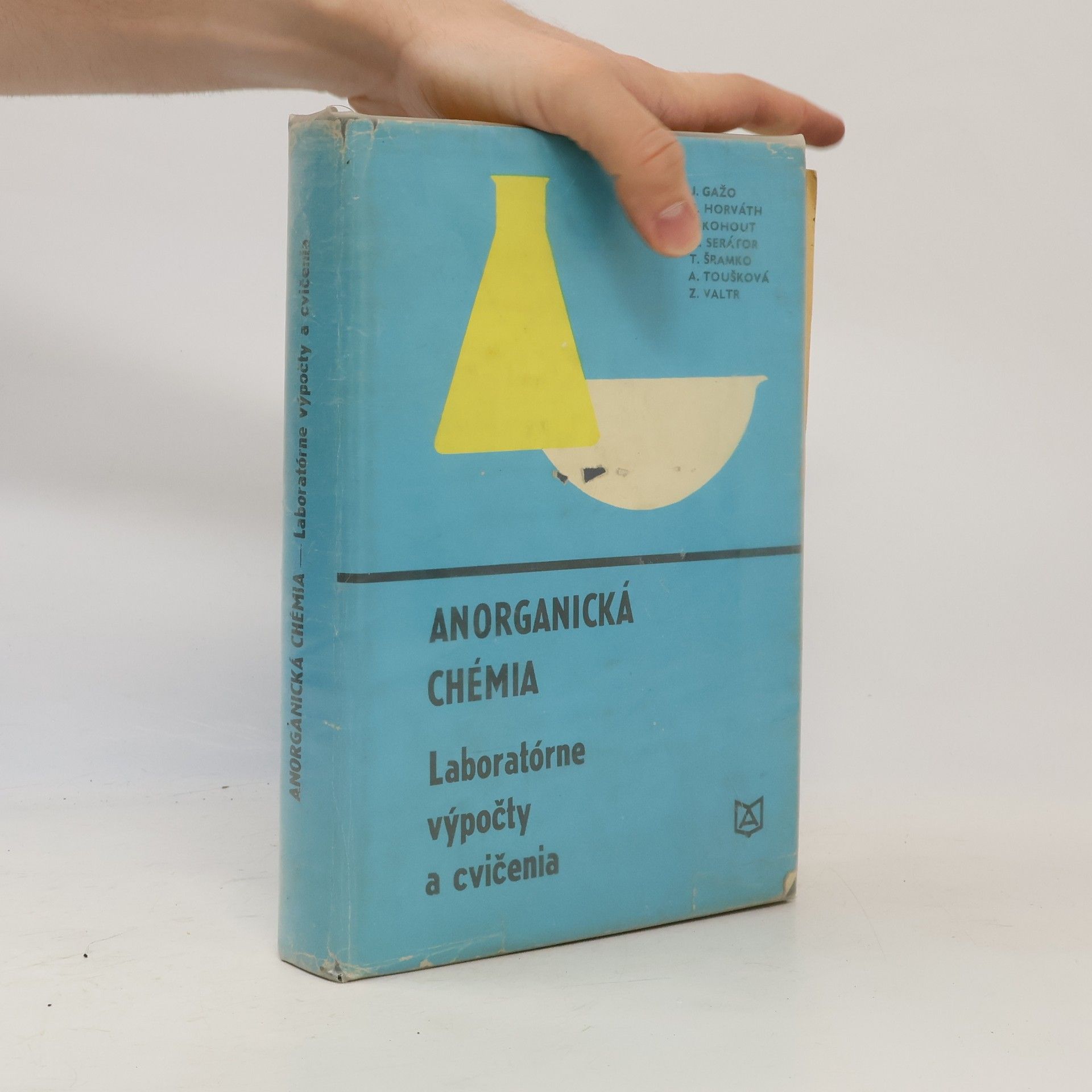 Kolektiv autorů Anorganická chémia. Laboratórne výpočty a cvičenia