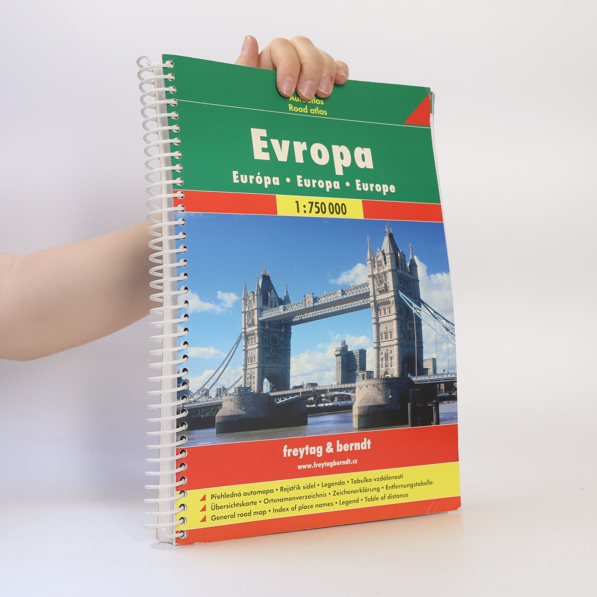 Various authors Evropa = Európa = Europa = Europe 1:750.00