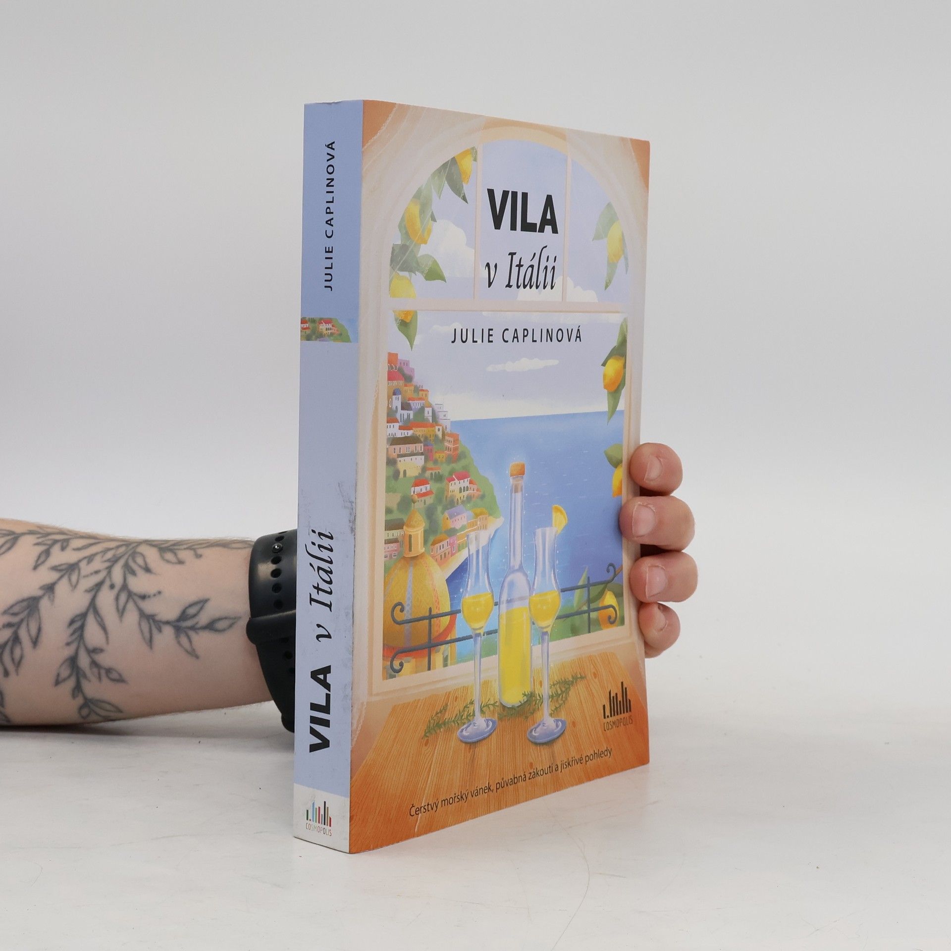 Julie Caplinová Vila v Itálii
