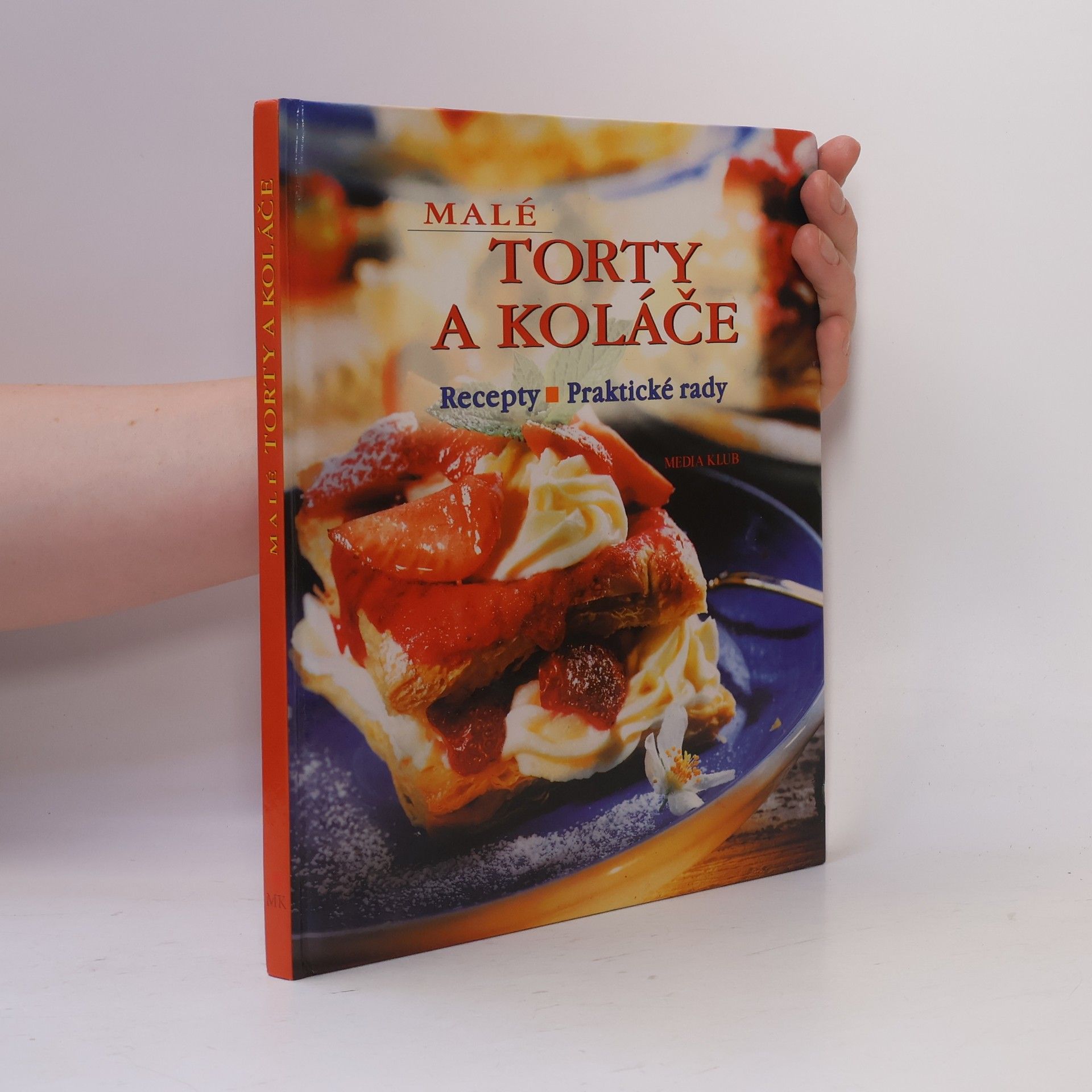 Various authors Malé torty a koláče