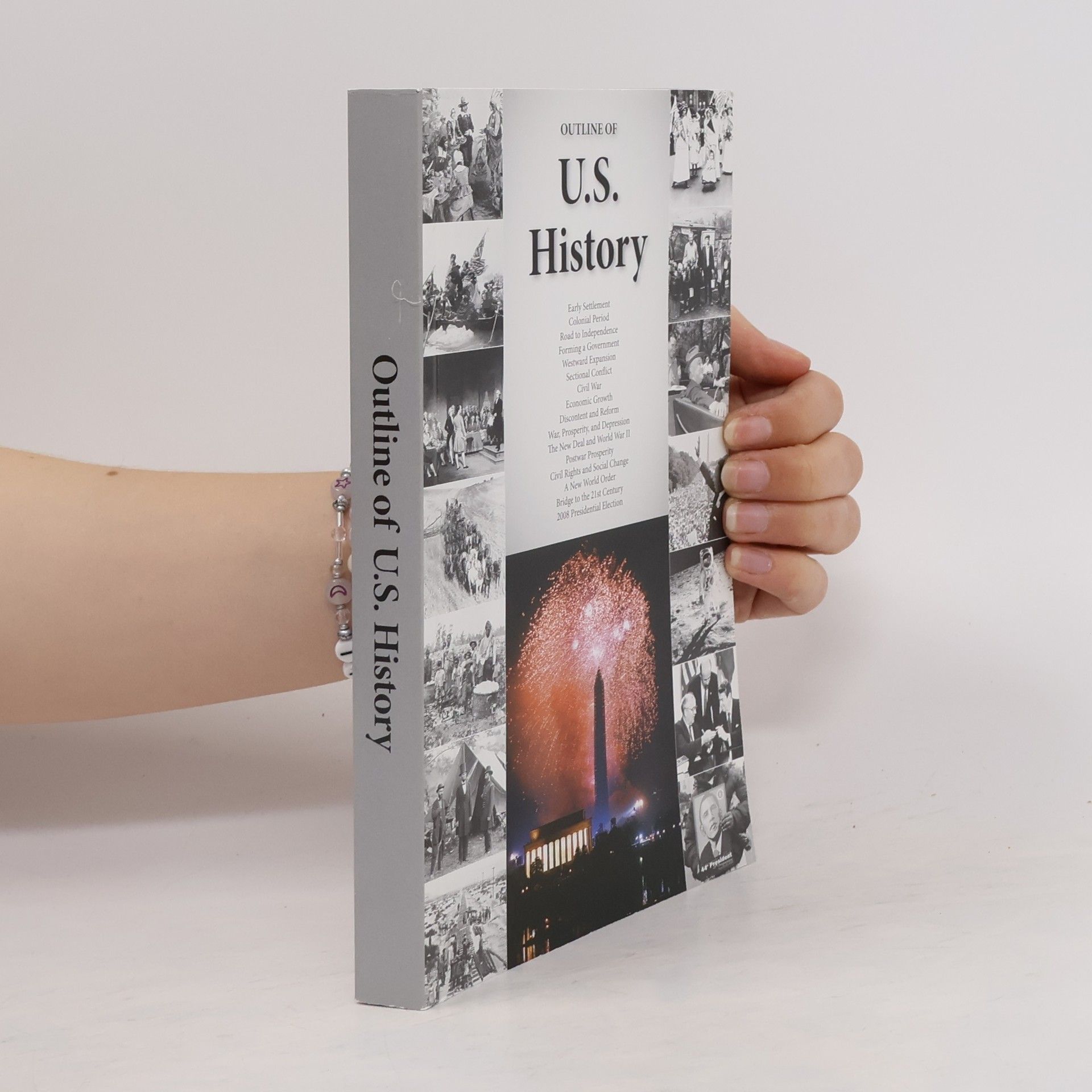 Collectif d'auteurs Outline of U.S. History