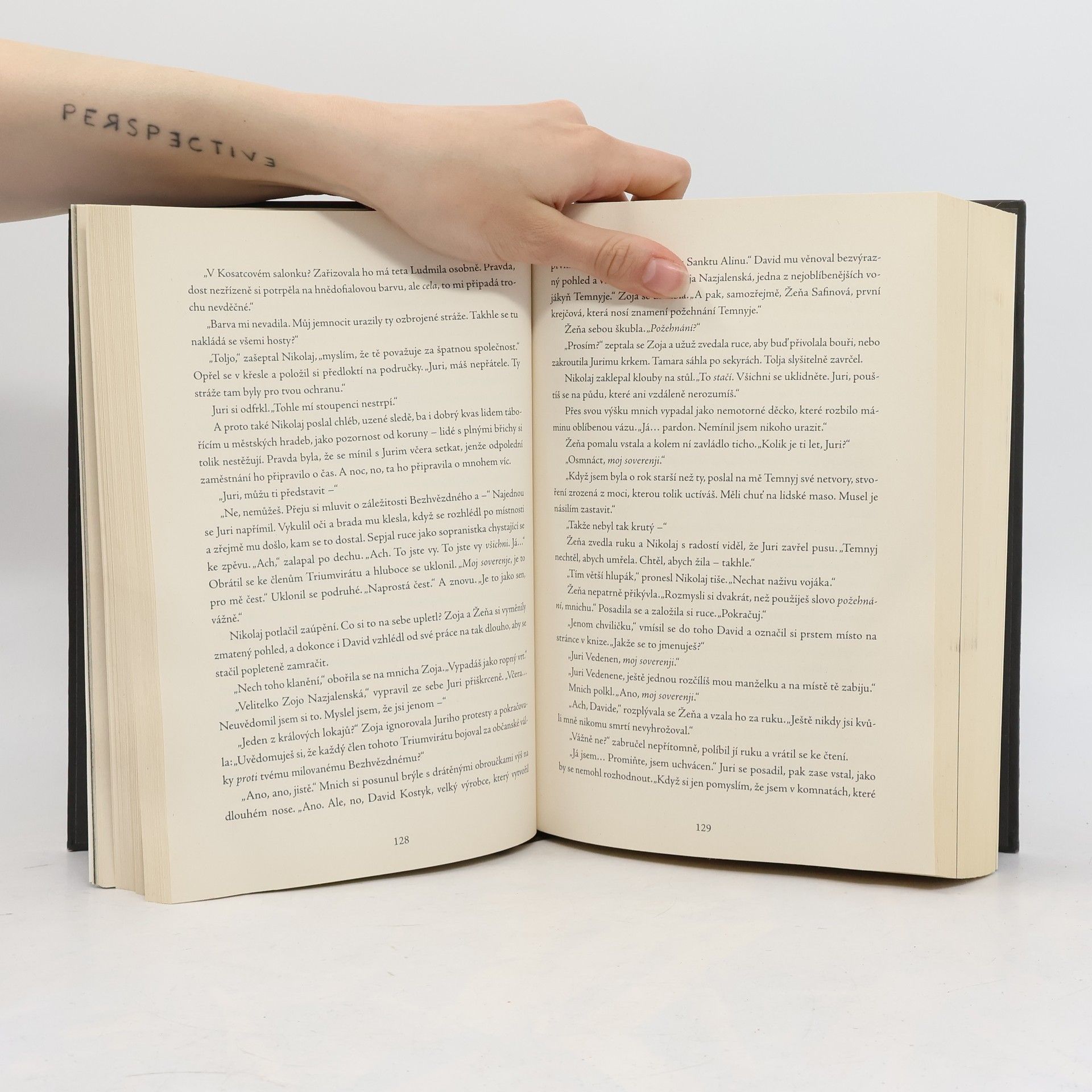 Leigh Bardugo Zjizvený král
