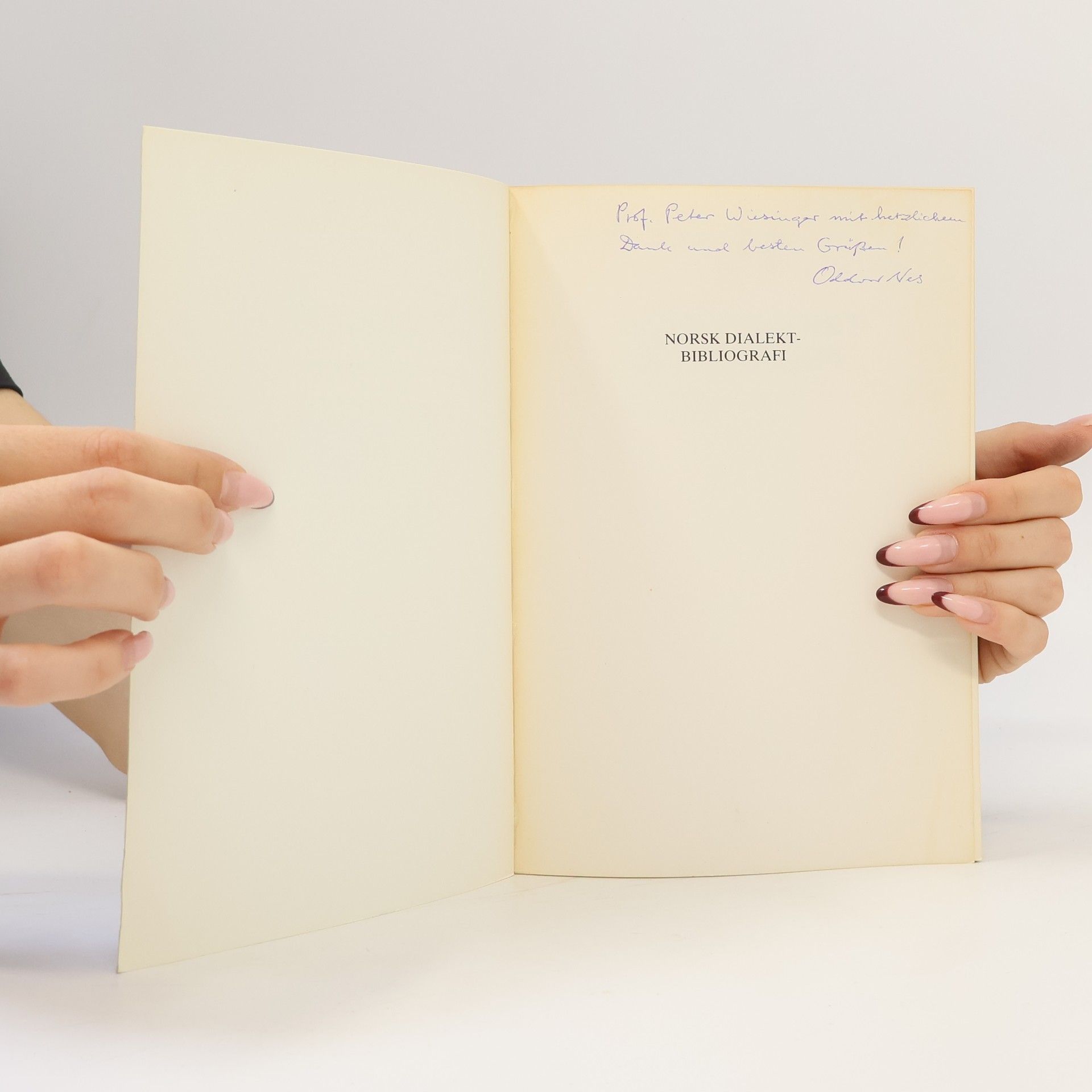 Oddvar Nes Norsk dialektbibliografi