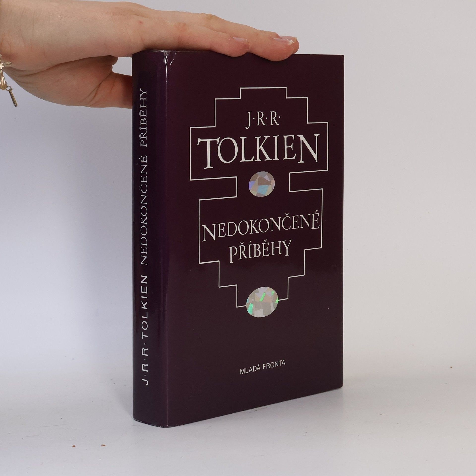 J. R. R. Tolkien Nedokončené příběhy Númenoru a Středozemě