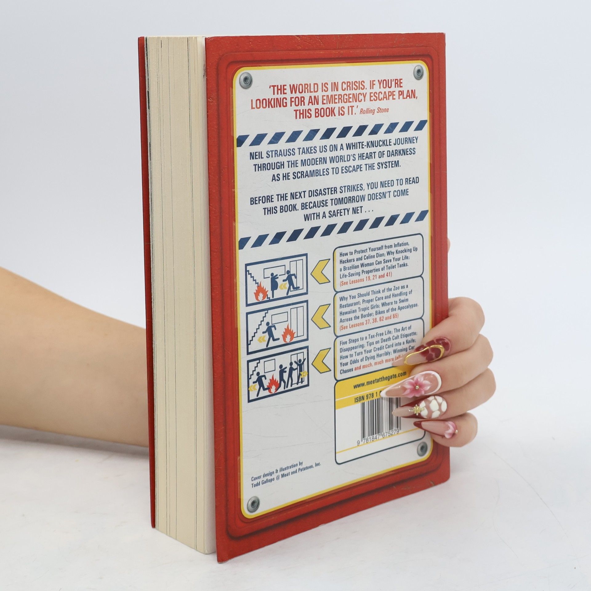 Neil Strauss Emergency : one man's story of a dangerous world, and how to stay alive in it