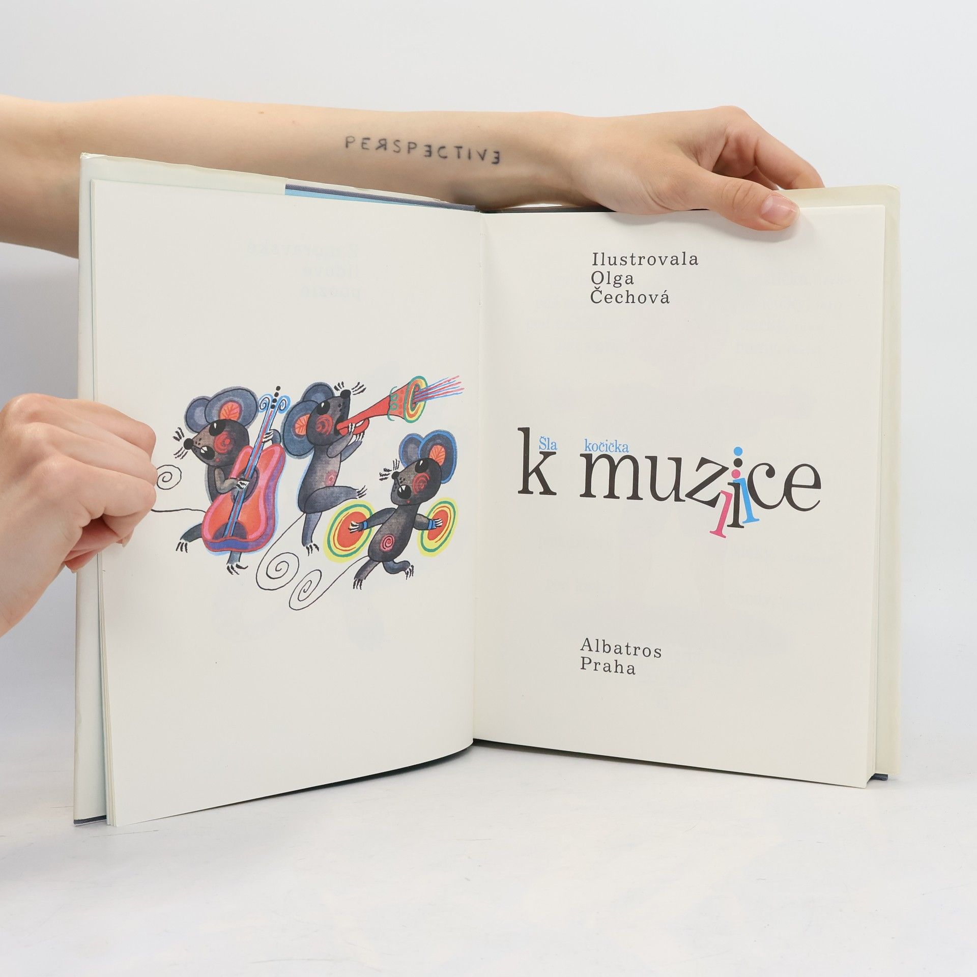 Olga Čechová Šla kočička k muzice