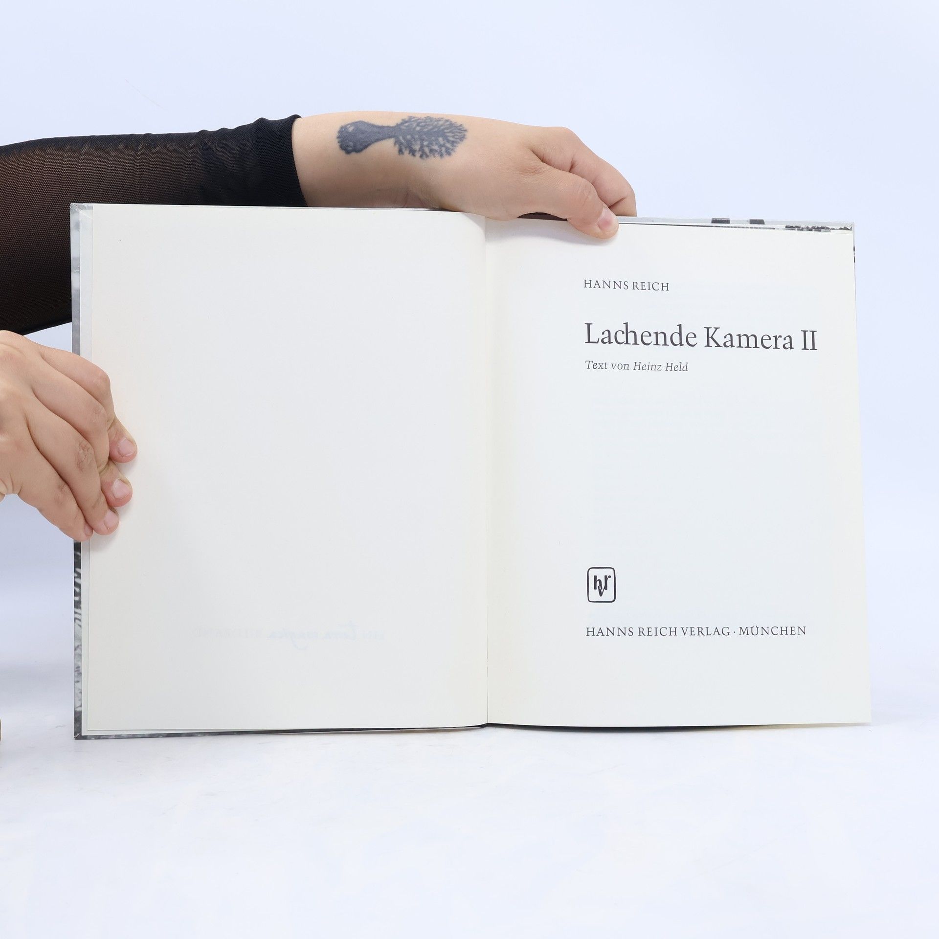 Hanns Reich Lachende Kamera II
