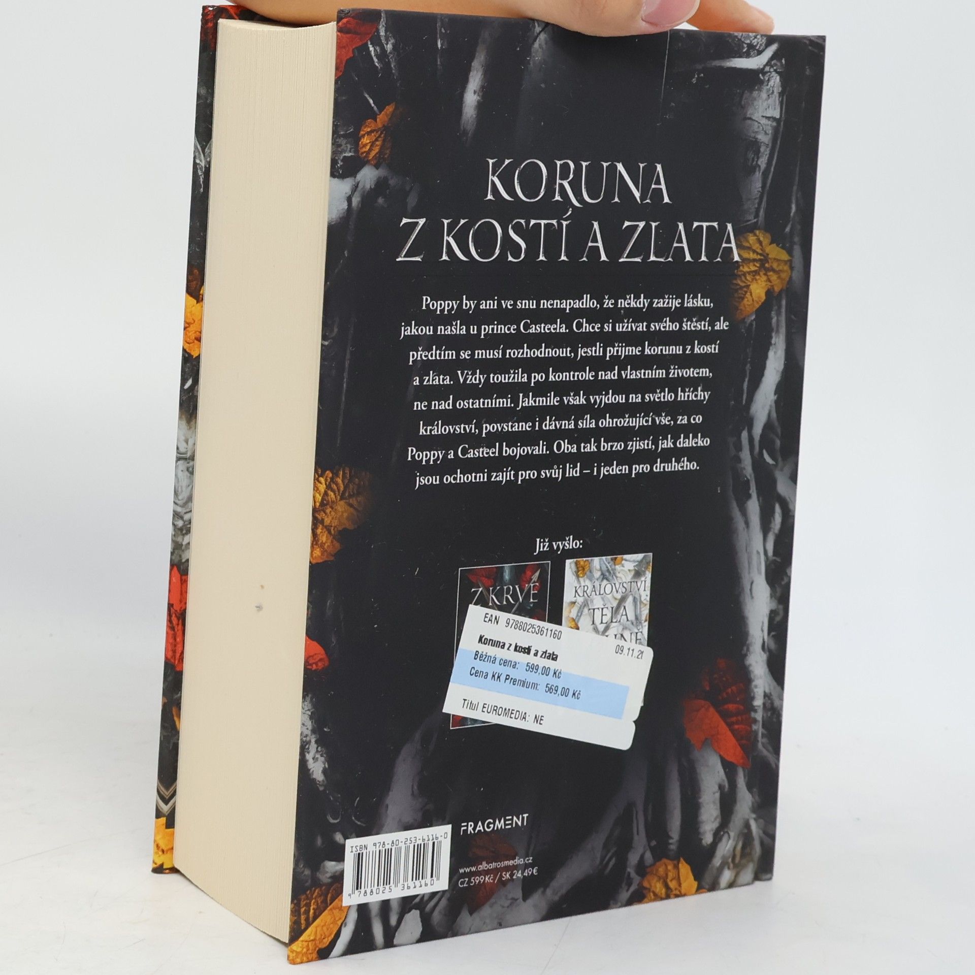 Jennifer Armentrout Koruna z kostí a zlata