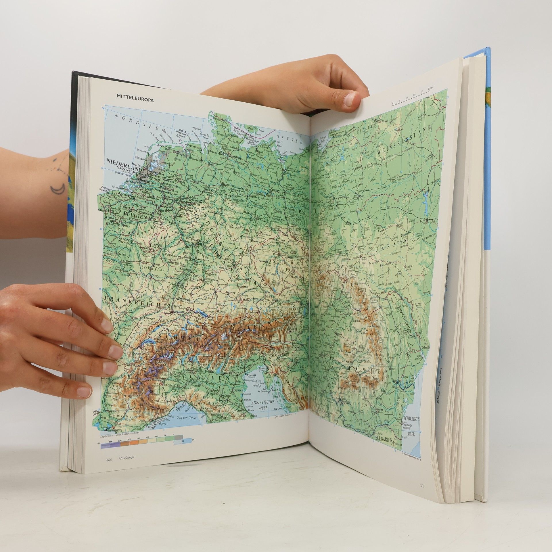 Autorenkollektiv Geographie der Erde. Neue Enzyklopädie