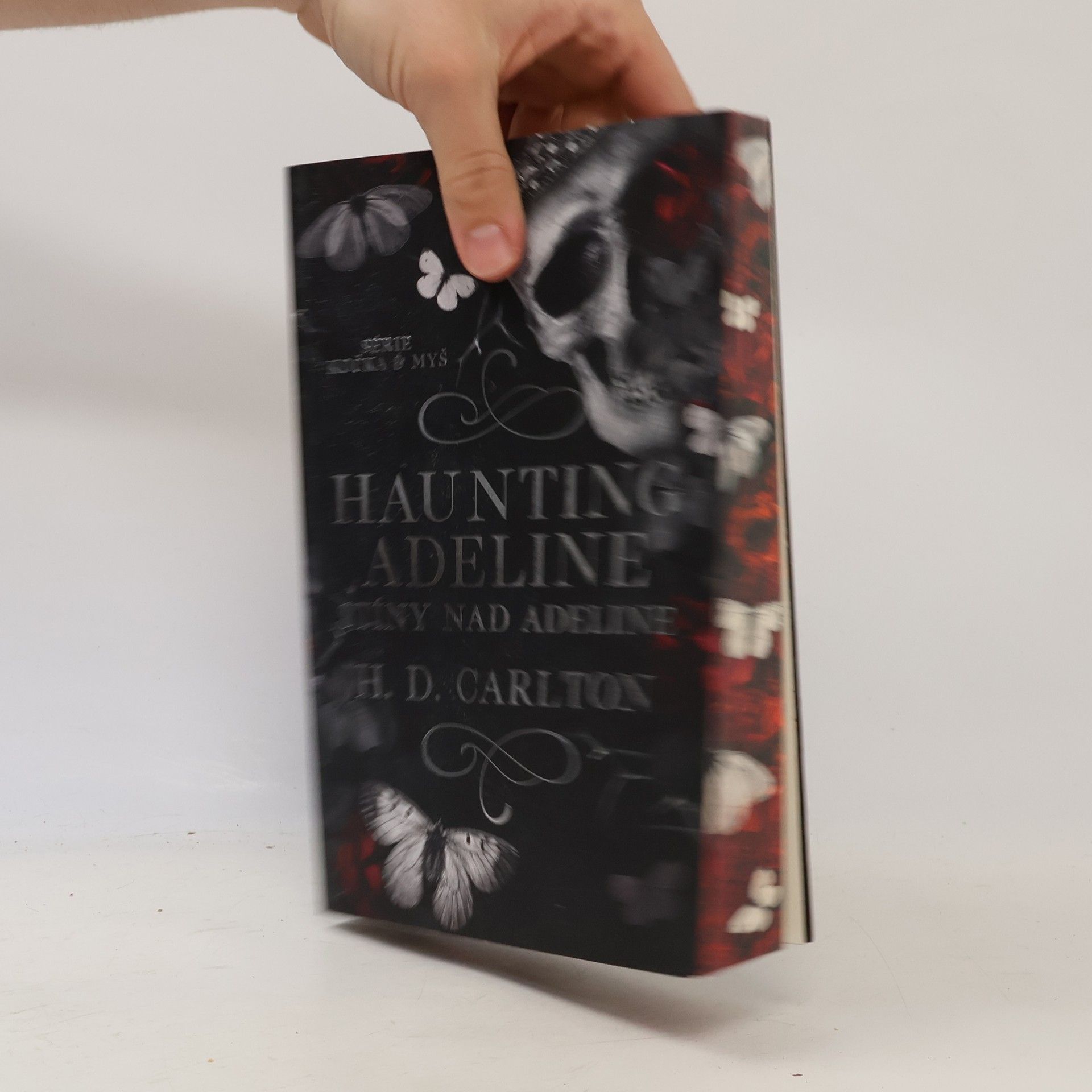 H. D. Carlton Haunting Adeline: Stíny nad Adeline
