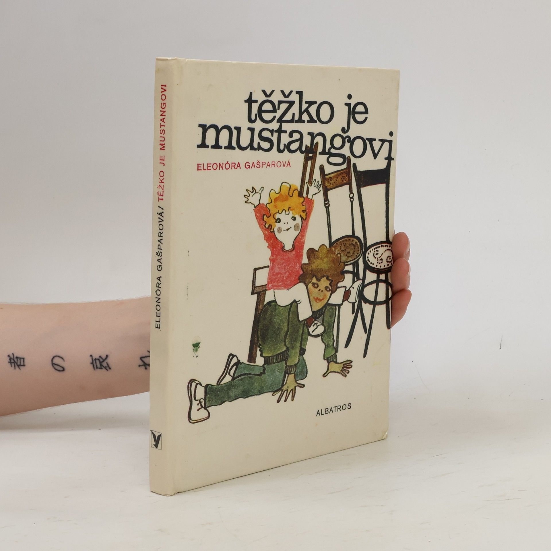 Těžko je mustangovi