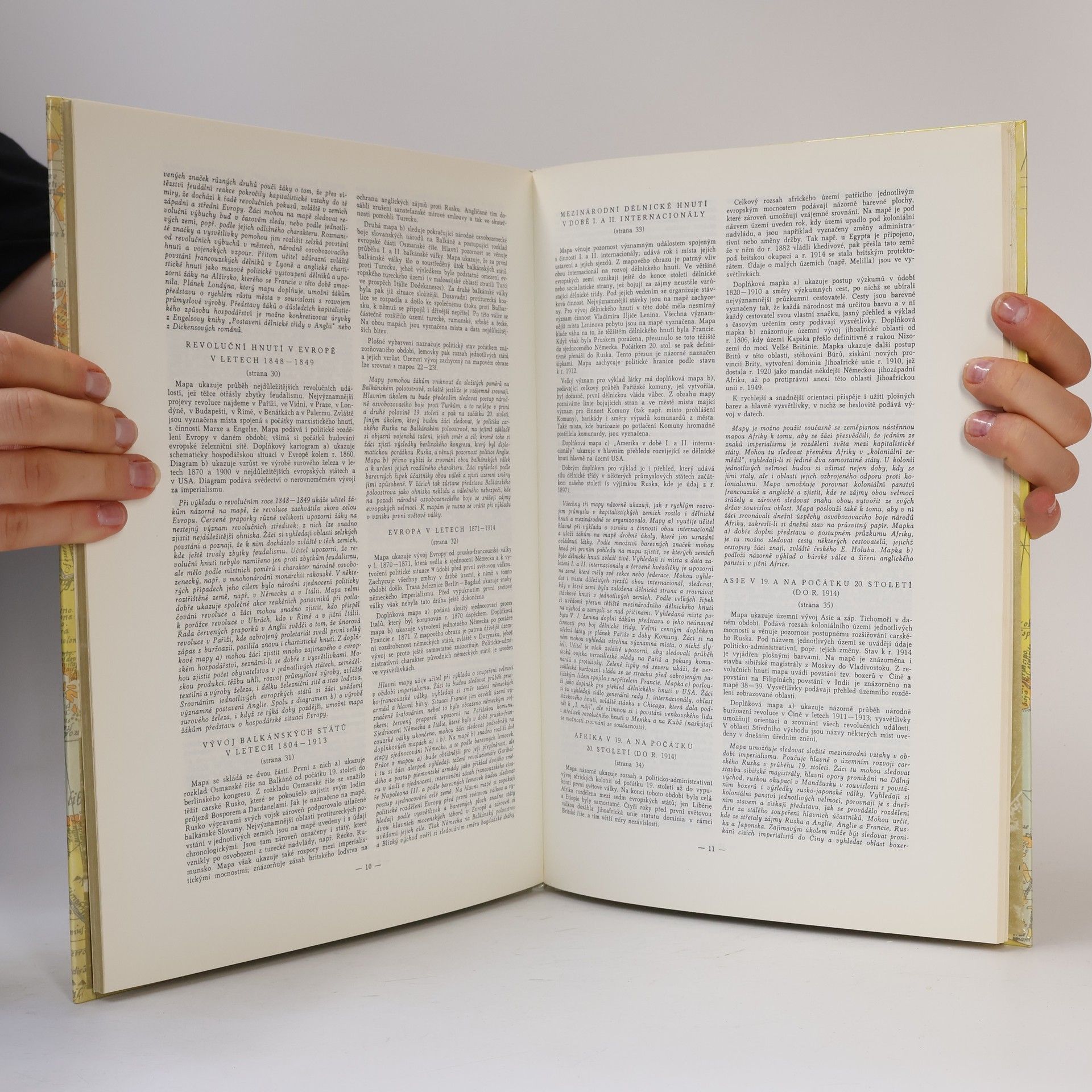Autorenkollektiv Školní atlas světových dějin