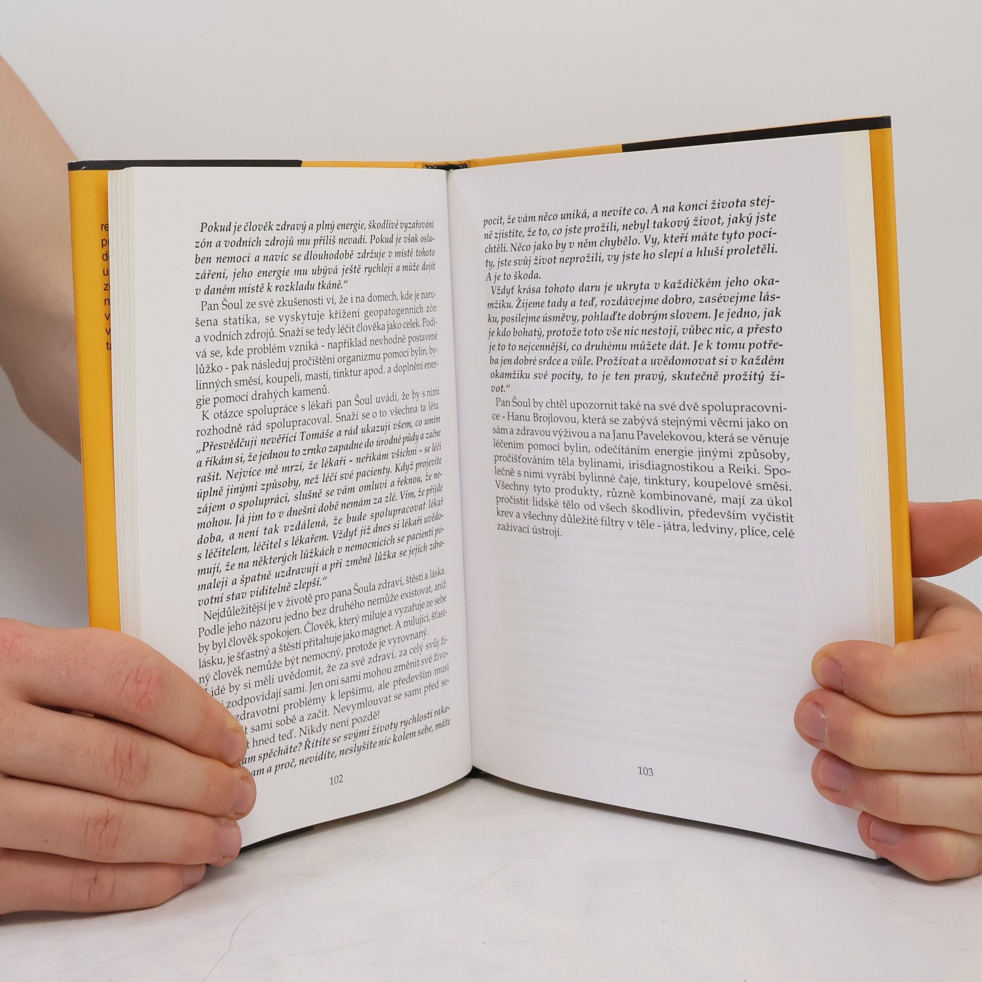 Petr Petříček Adresář lidových léčitelů v České republice : bioenergie, kineziologie, aromaterapie, reflexologie, drahé kameny, etikoterapie, Reiki, urinoterapie, energoinformační pole, fytoterapie