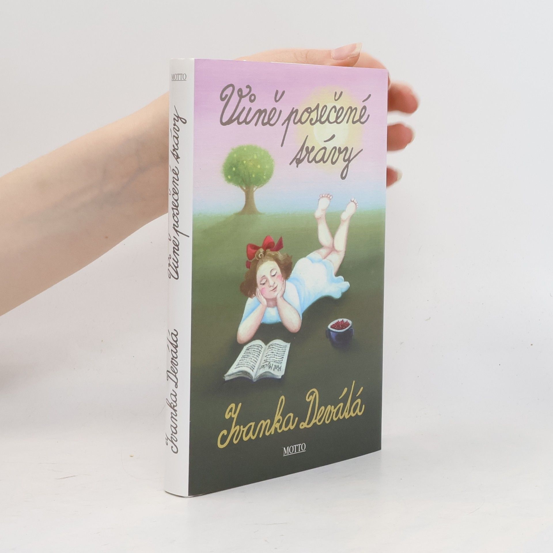 Ivanka Devátá Vůně posečené trávy