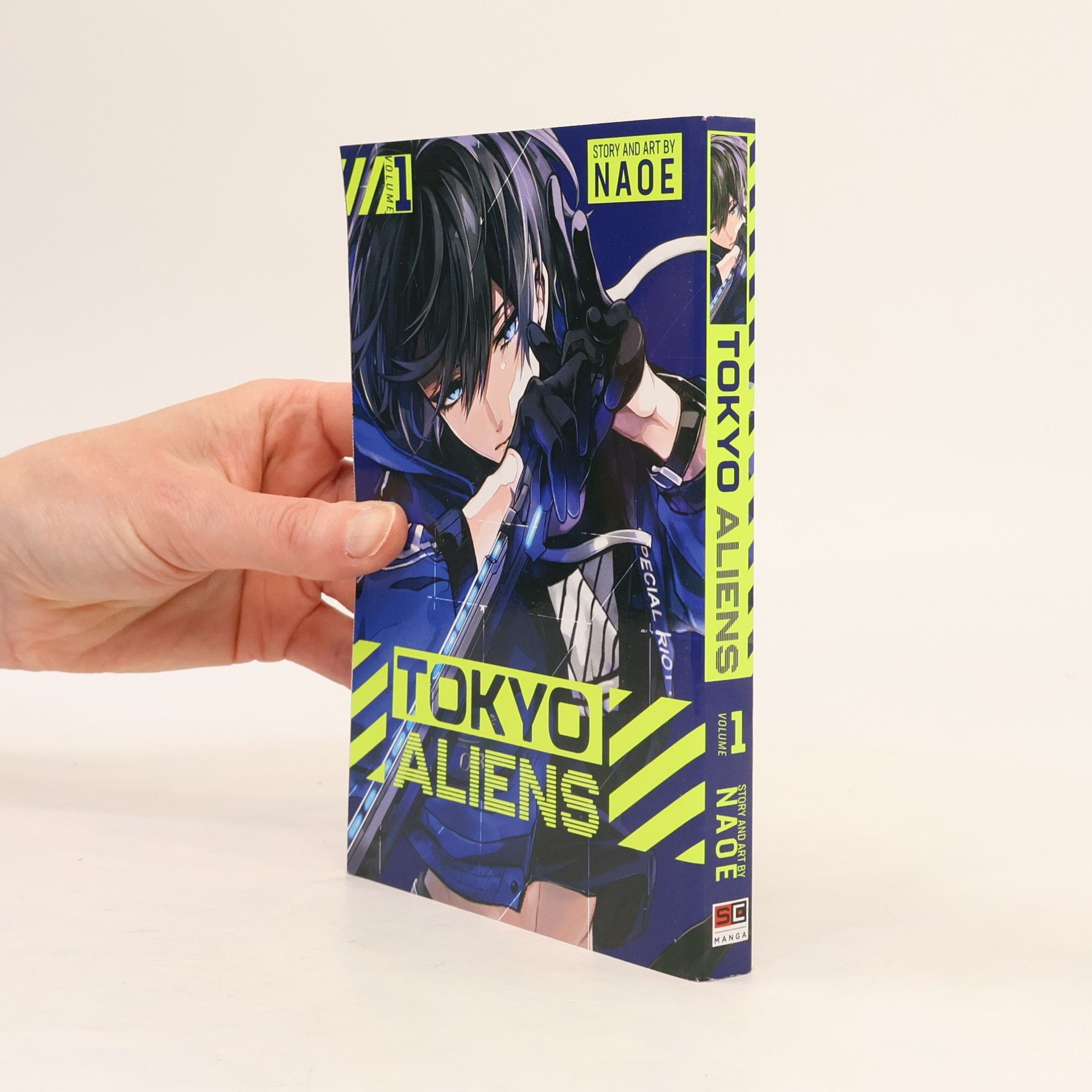 Naoe Tokyo Aliens 01