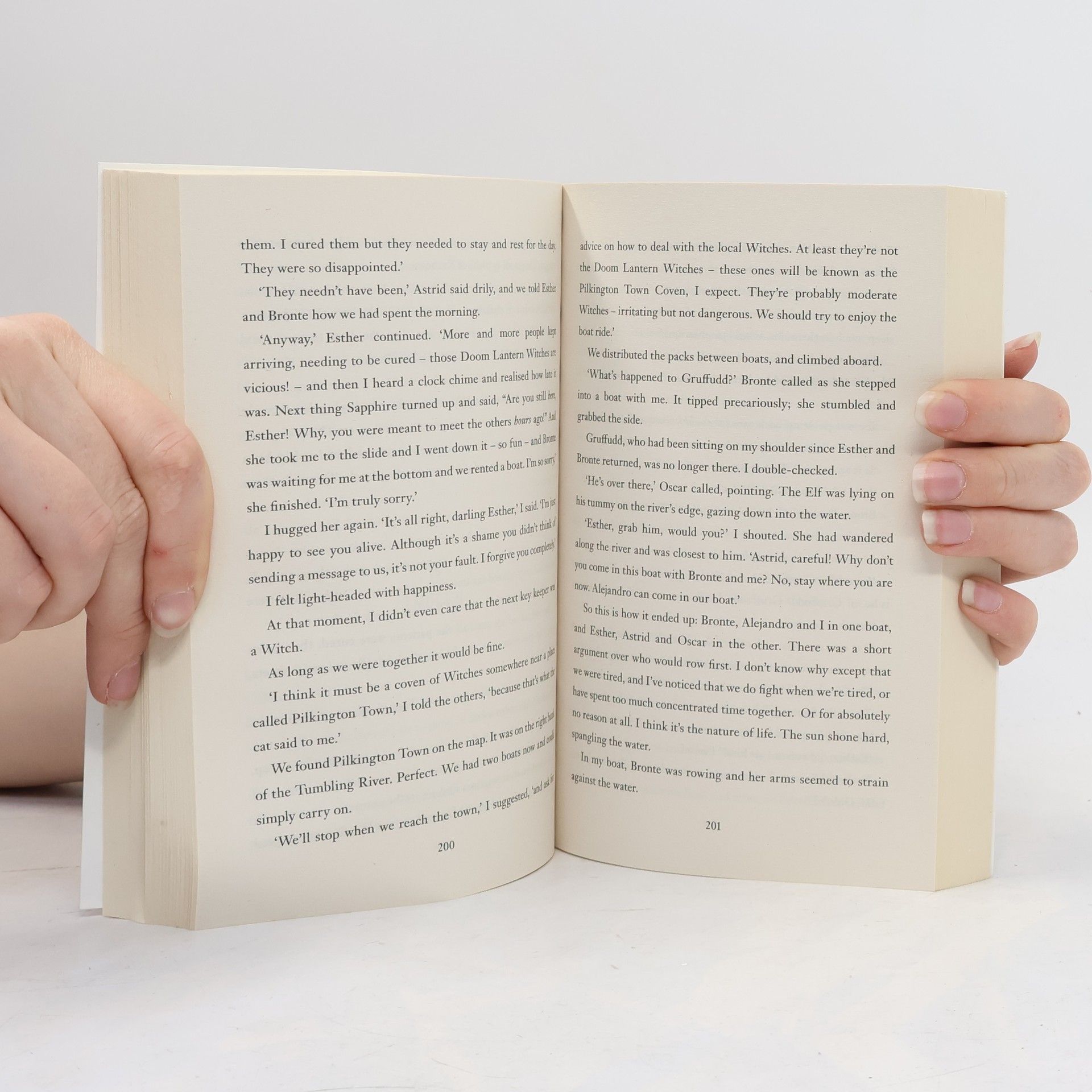 Karl James Mountford The Astonishing Chronicles of Oscar from Elsewhere