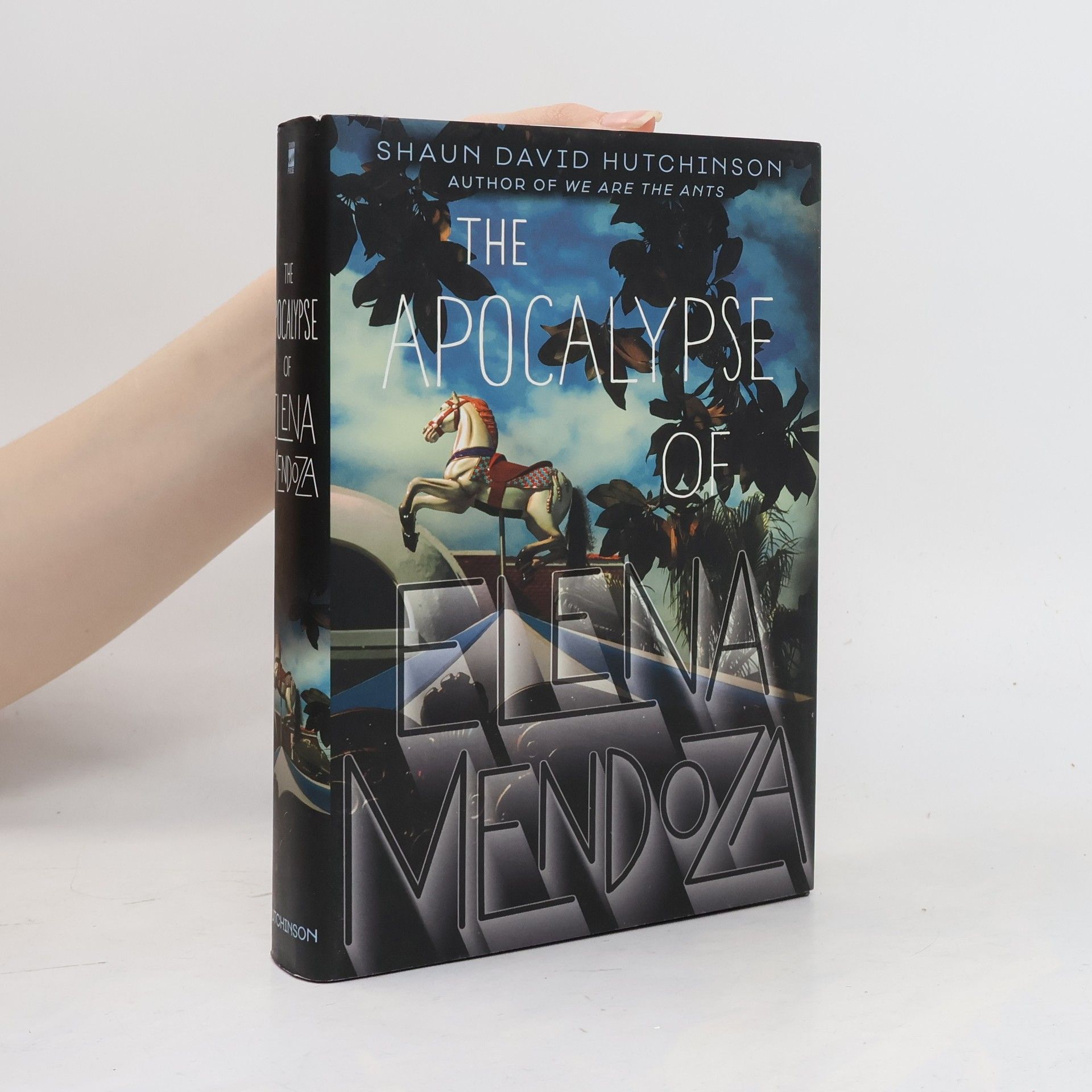 Shaun David Hutchinson The Apocalypse of Elena Mendoza