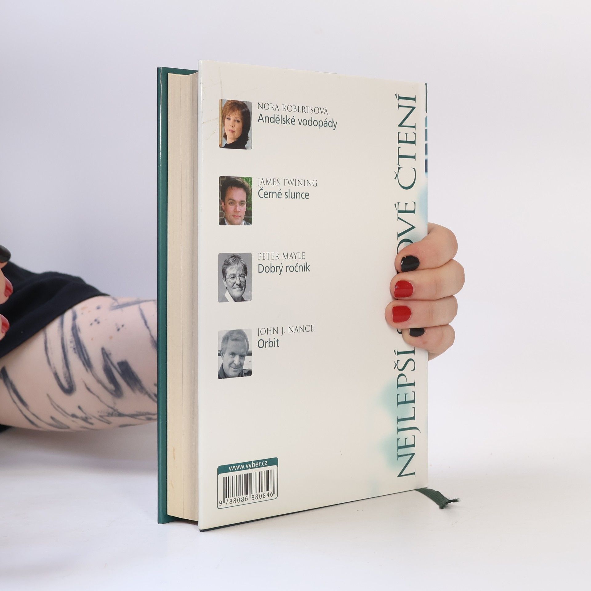 Nora Roberts Nejlepší světové čtení: Andělské vodopády, Černé slunce, Dobrý ročník, Orbit