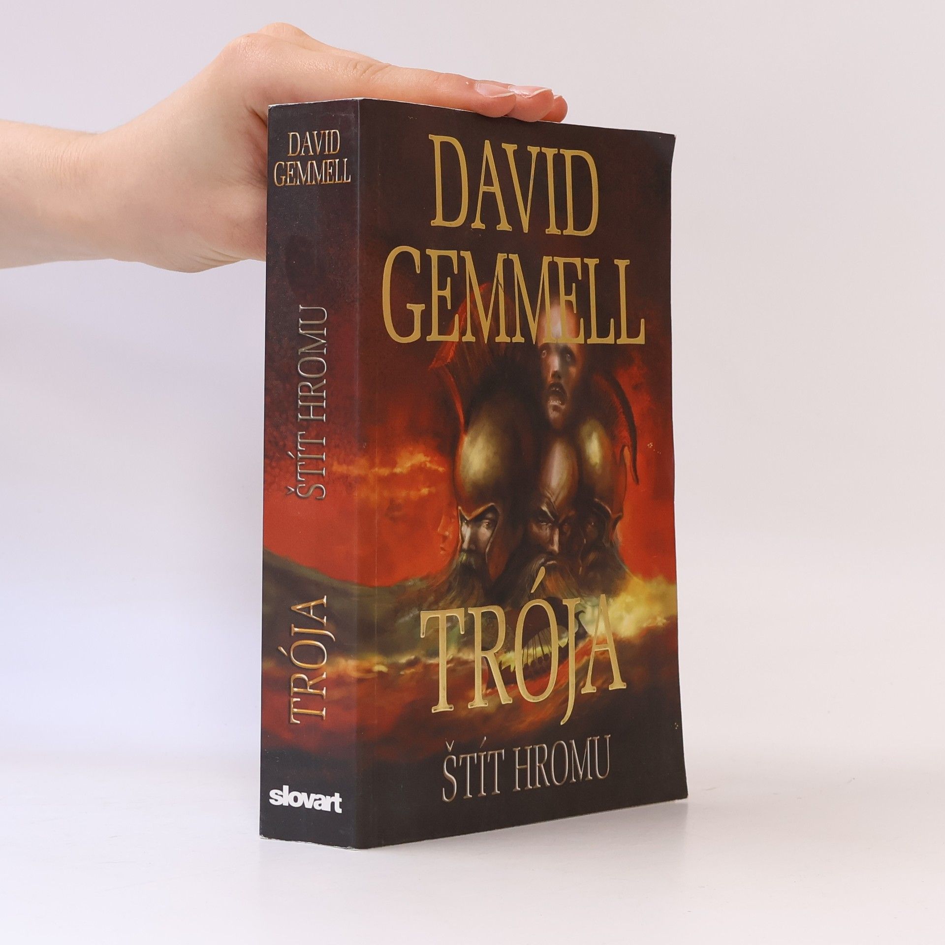 David Gemmell Trója: Štít hromu