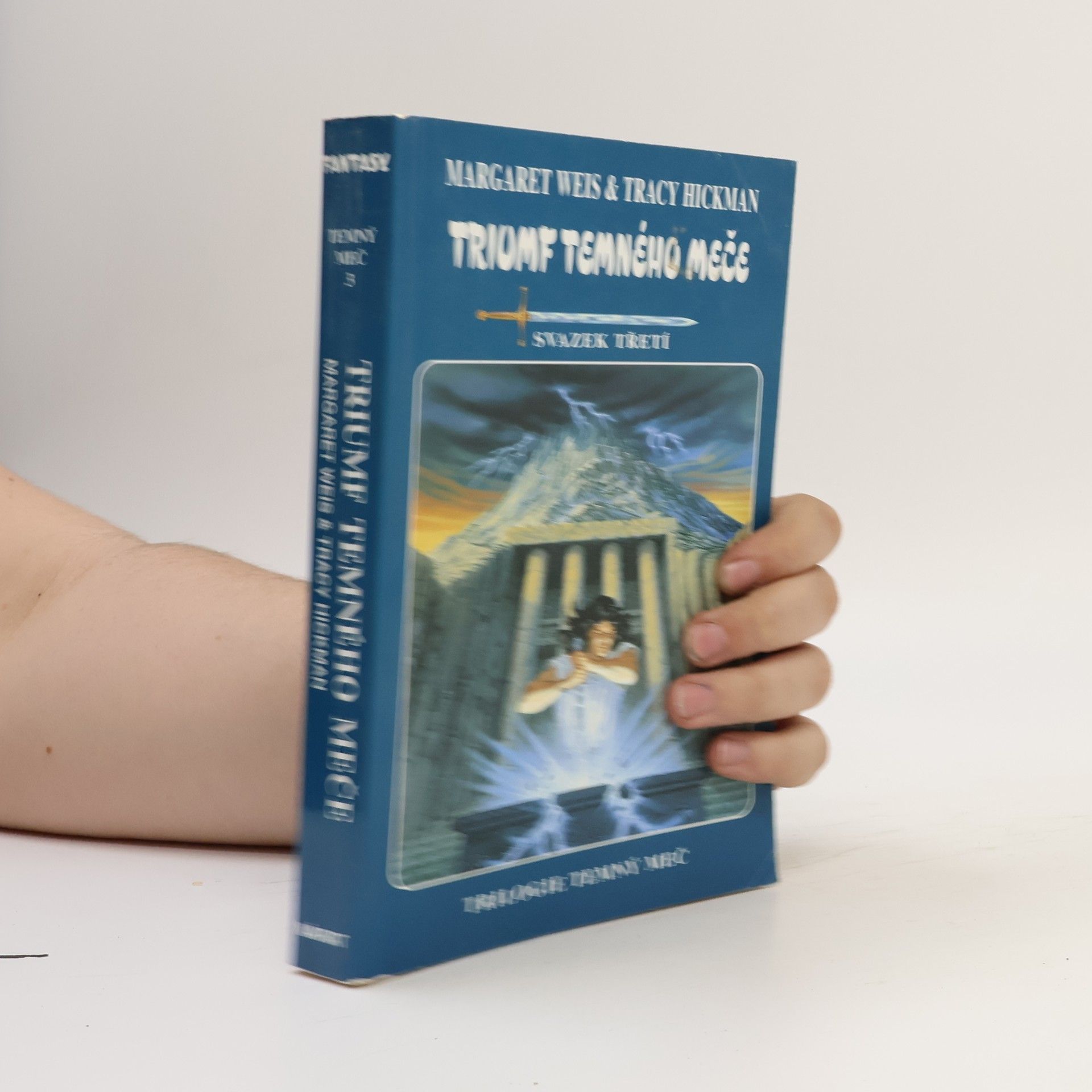Margaret Weis Temný meč. Svazek 3, Triumf Temného meče