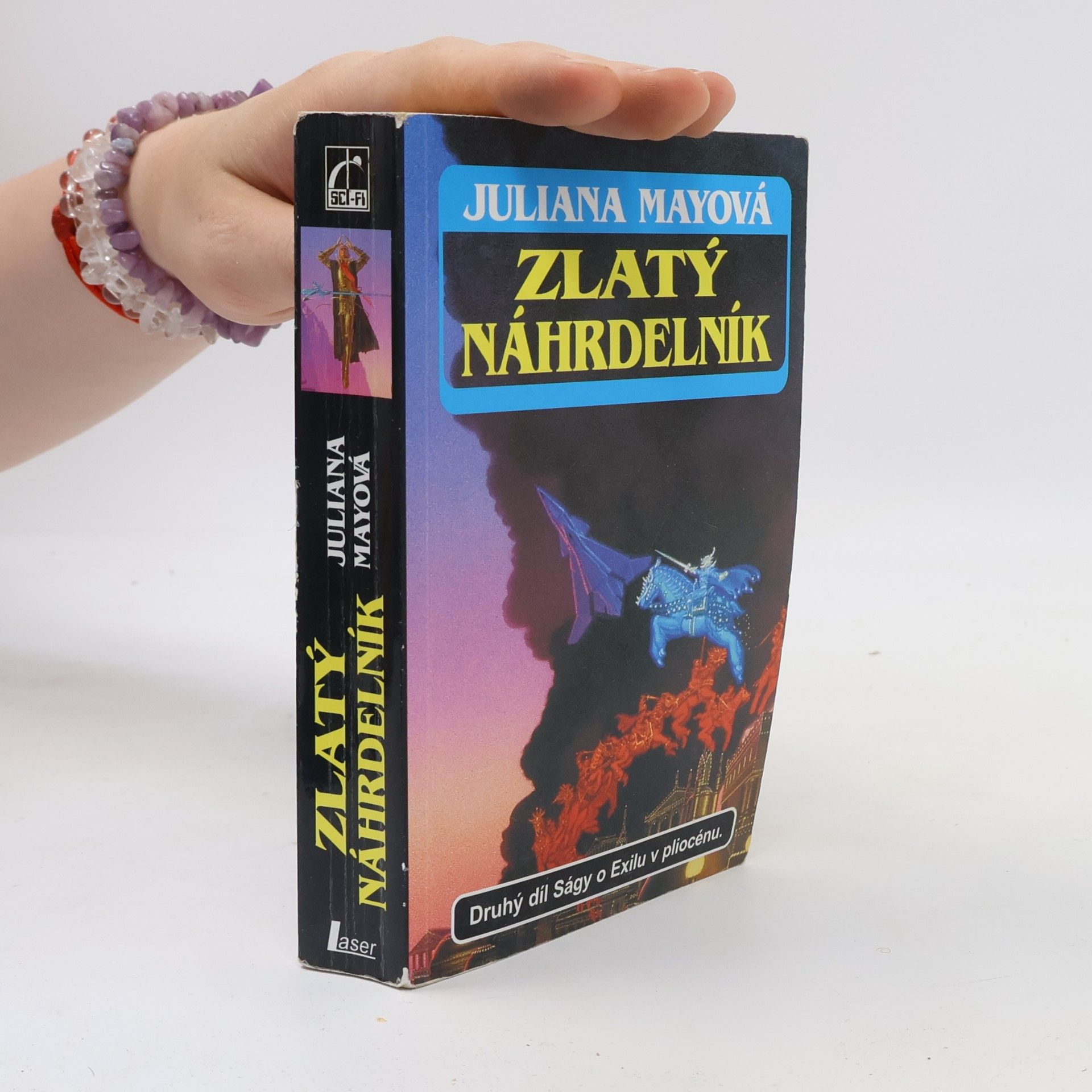 Julian May Zlatý náhrdelník