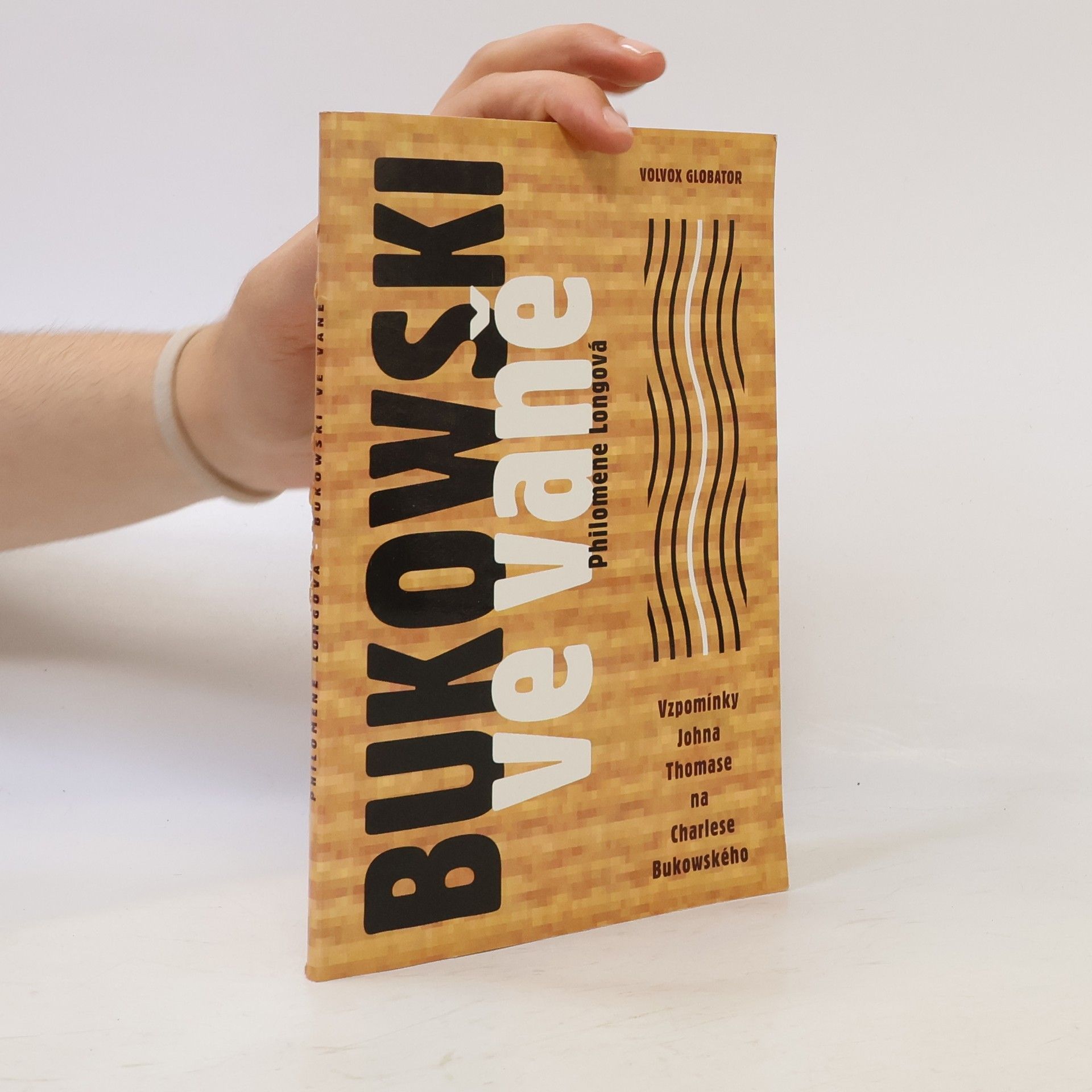 John Thomas Bukowski ve vaně