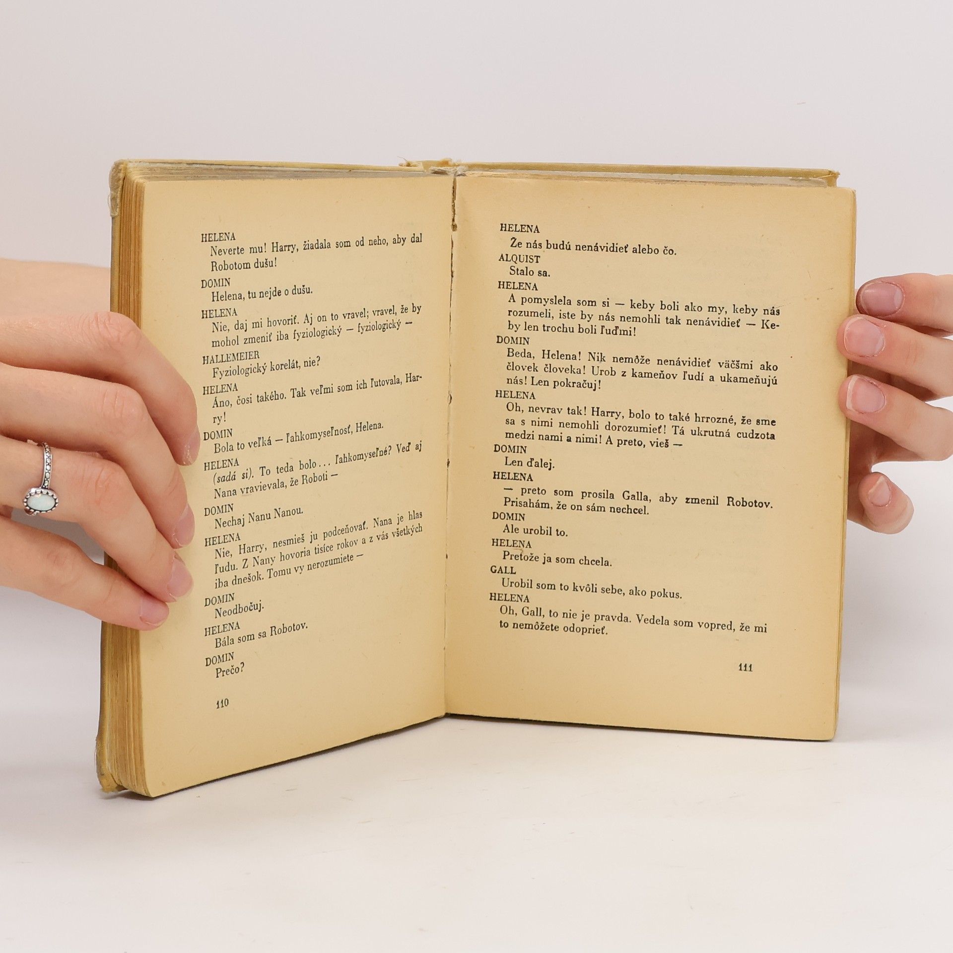 Karel Čapek R. U. R., Biela nemoc, Matka