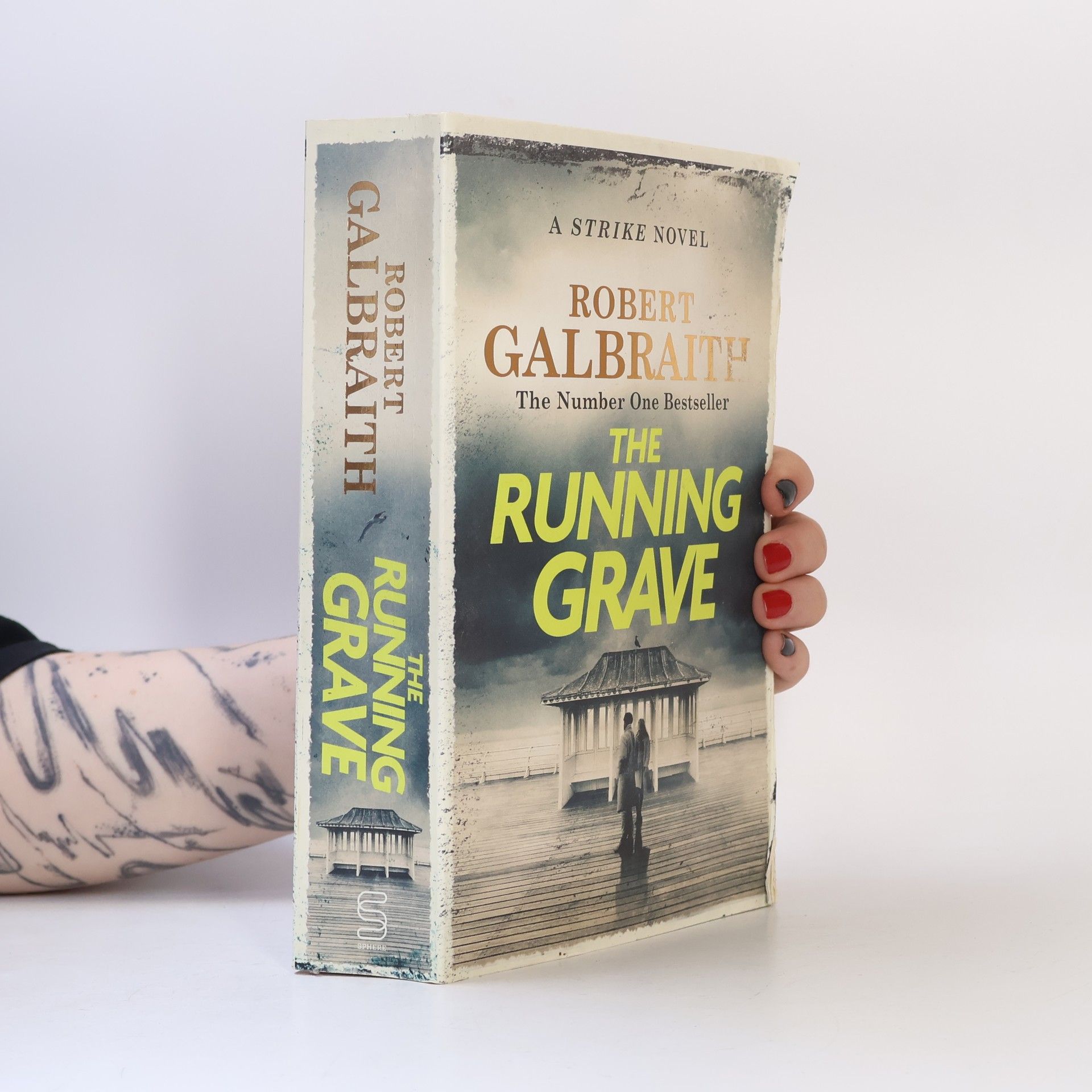 Joanne K. Rowling The Running Grave