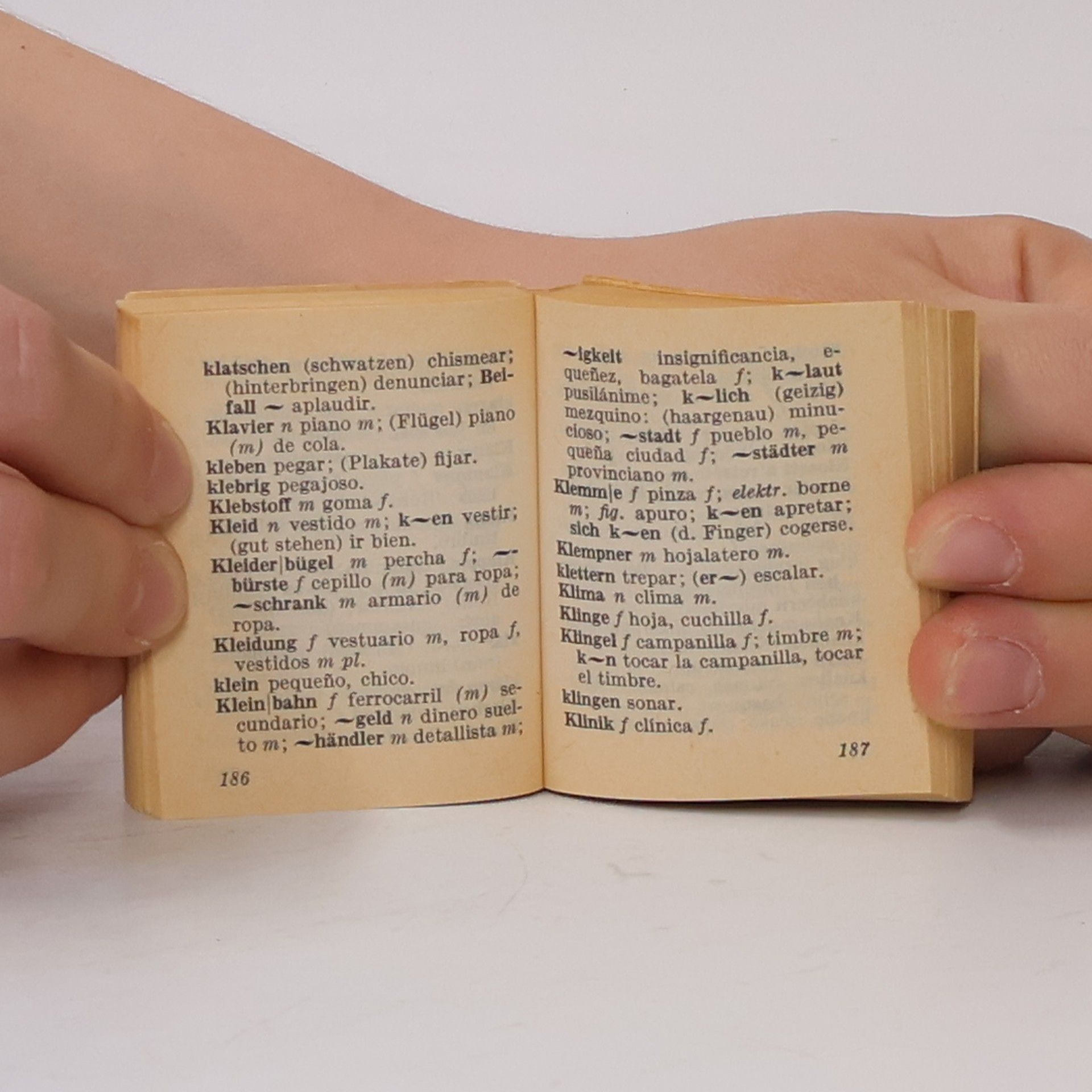 Collectif d'auteurs Mini-Wörterbuch: Deutsch-Spanisch A-Z