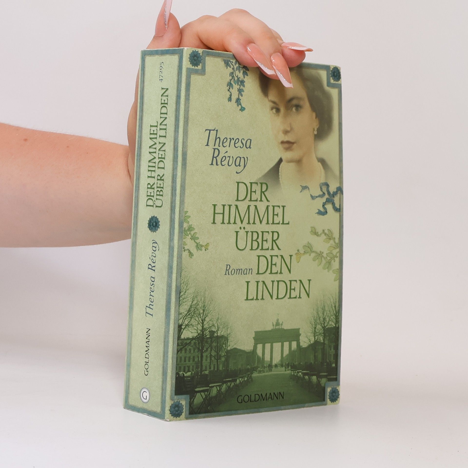 Theresa Révay Der Himmel über den Linden