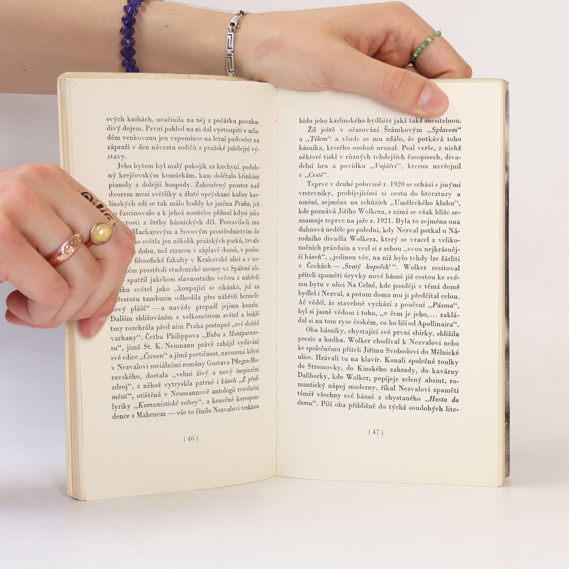 Jiří Taufer Vítězslav Nezval : literární studie