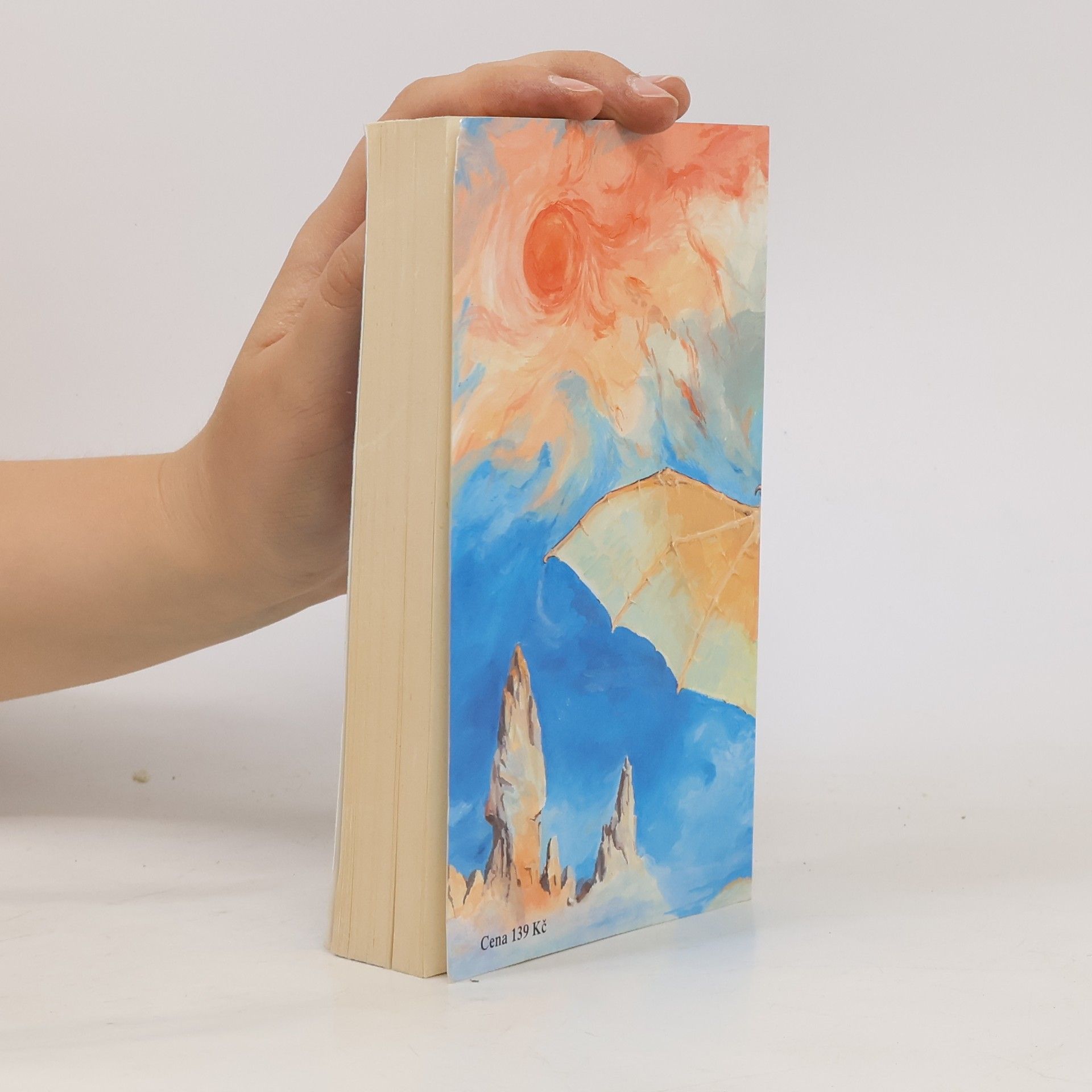 Anne Mac Caffrey Moreta : paní pernských draků