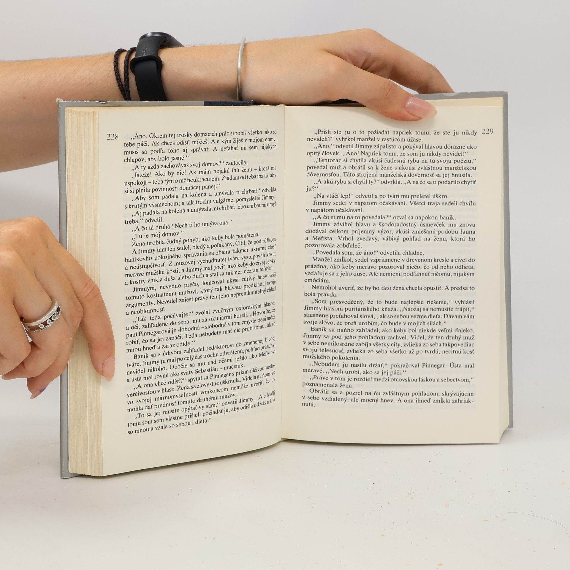 D. H. Lawrence Kapitánova bábka. Panna a cigán. Lišiak a iné