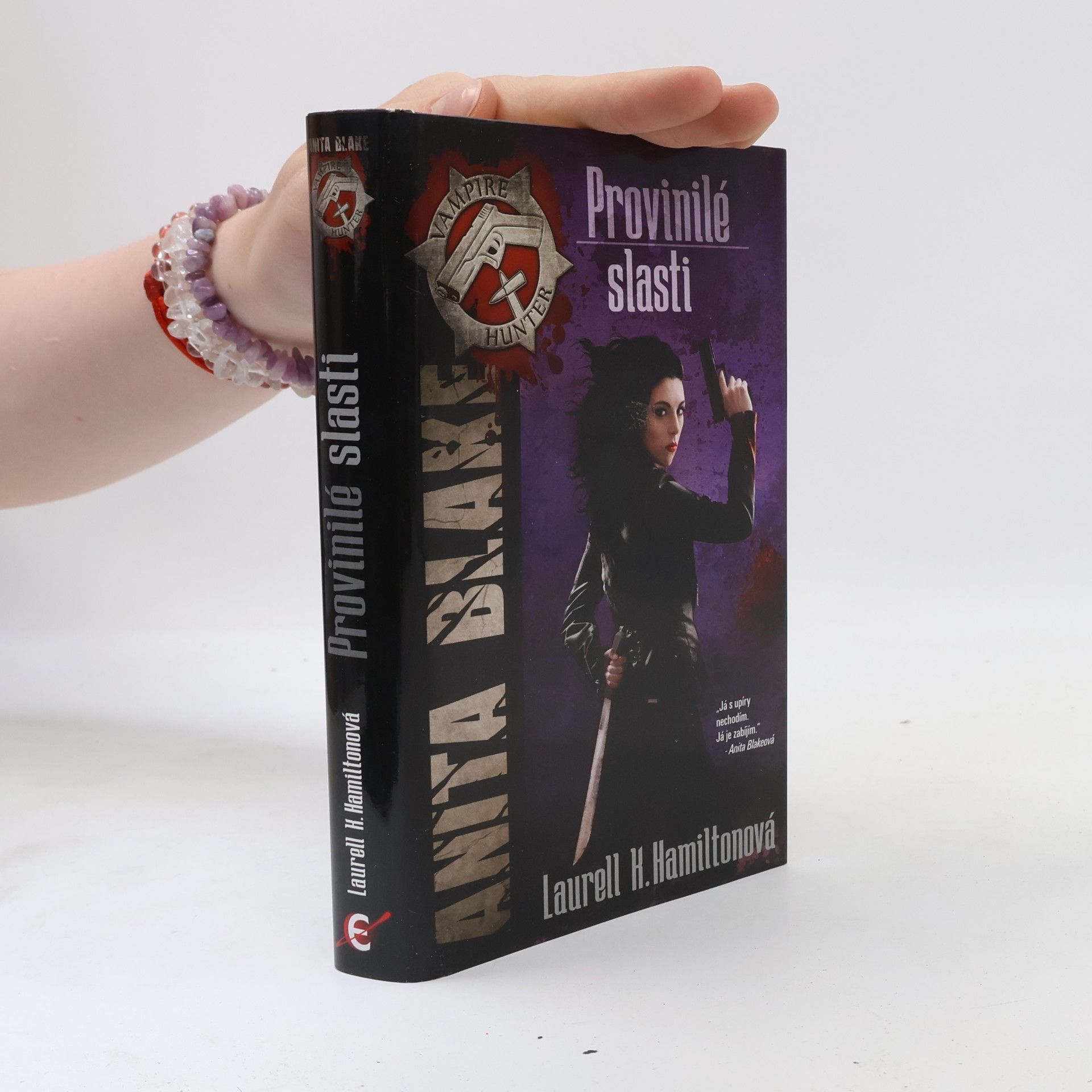 Laurell Kaye Hamilton Provinilé slasti