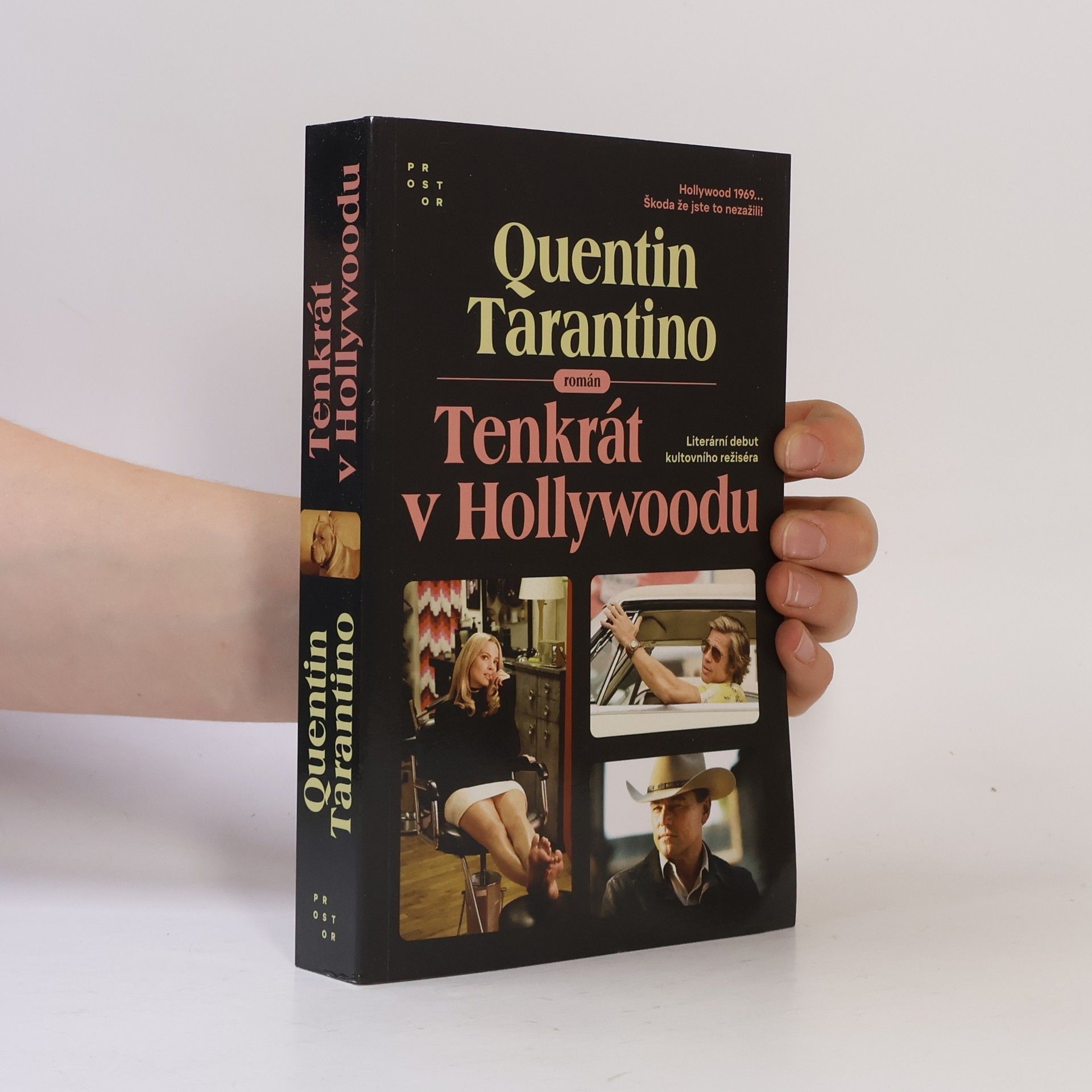Quentin Tarantino Tenkrát v Hollywoodu : román