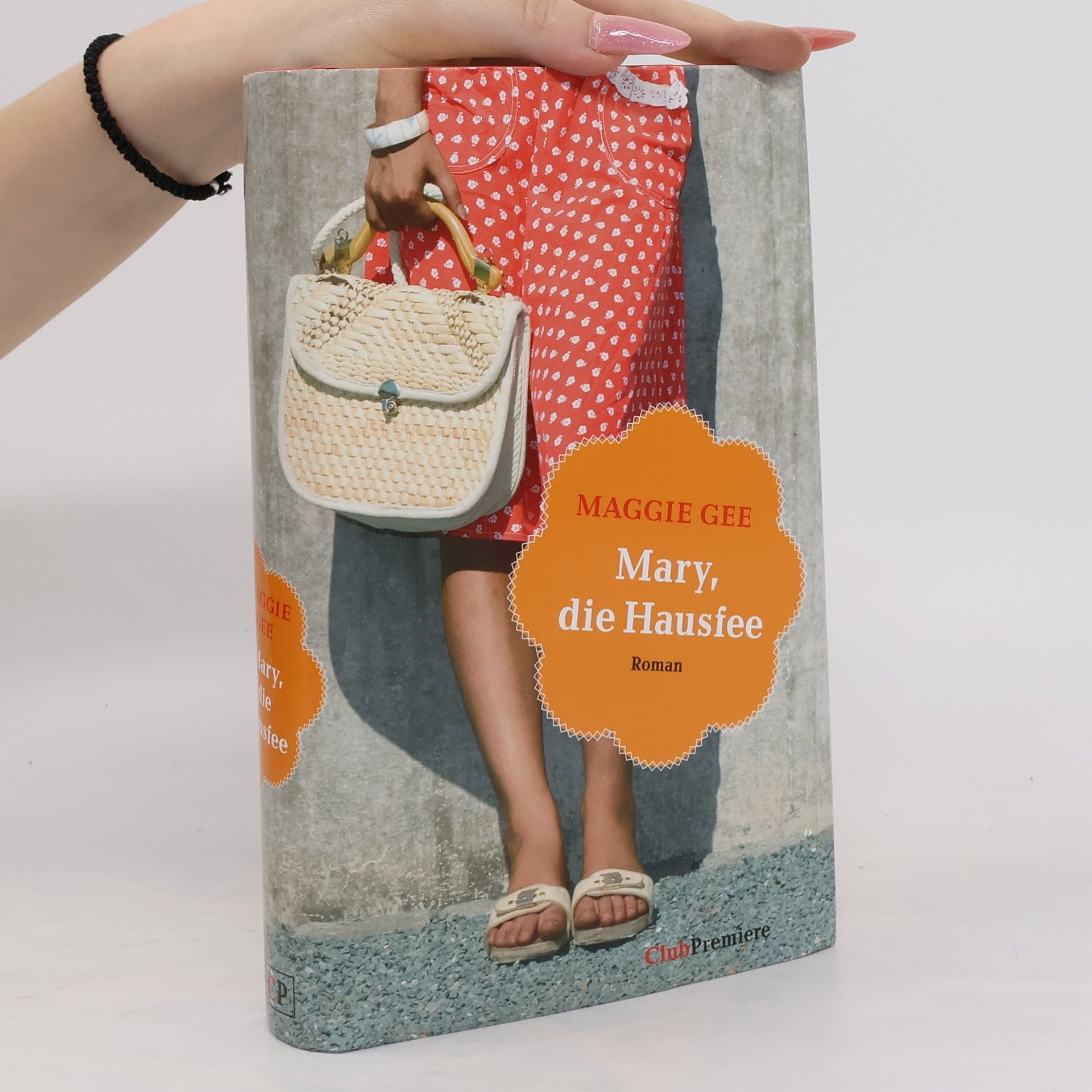 Maggie Gee Mary, die Hausfee