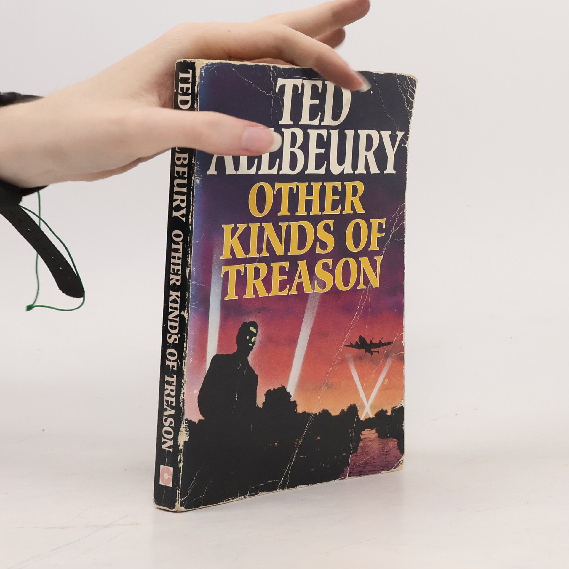 Ted Allbeury Other Kinds of Treason