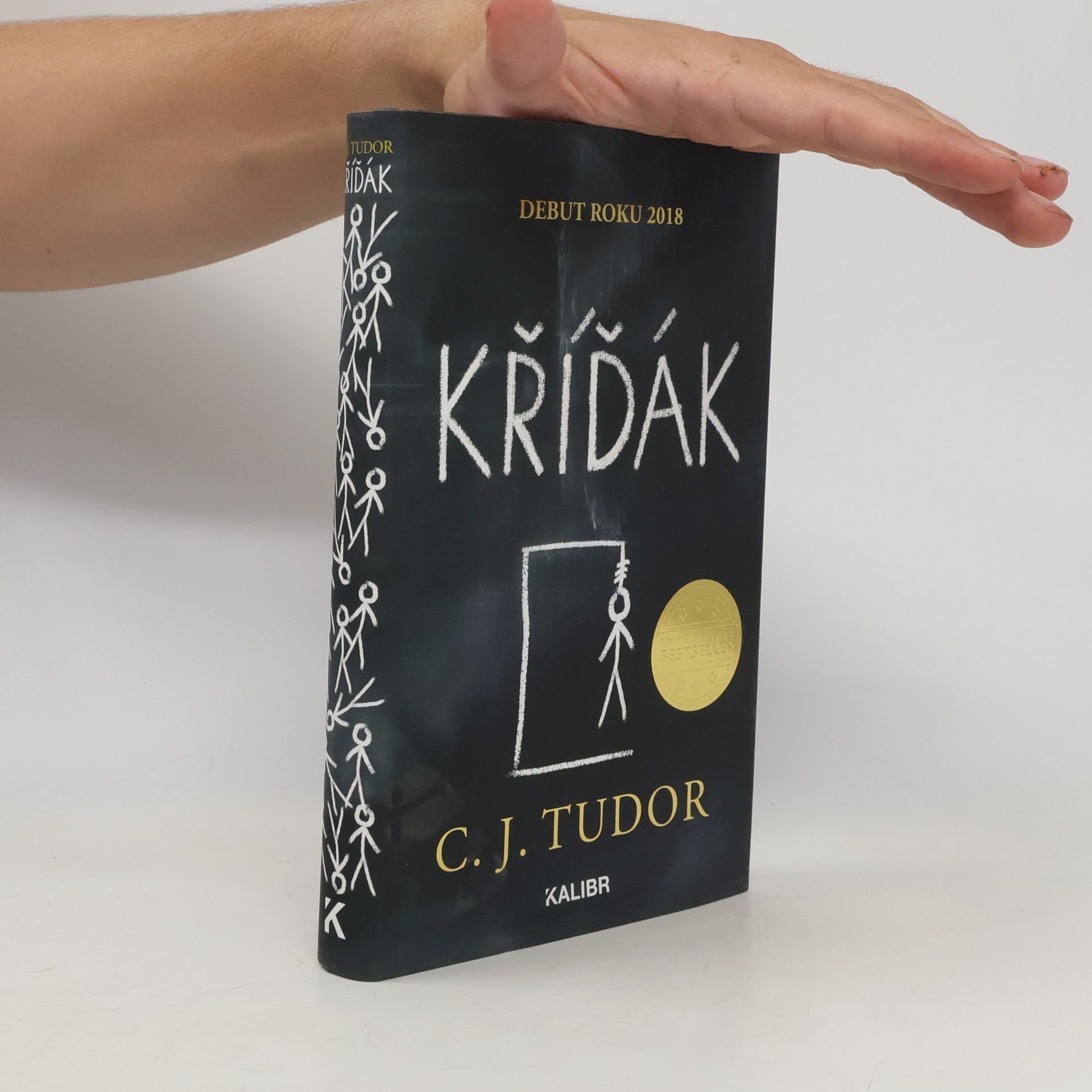 C.J. Tudor Kříďák