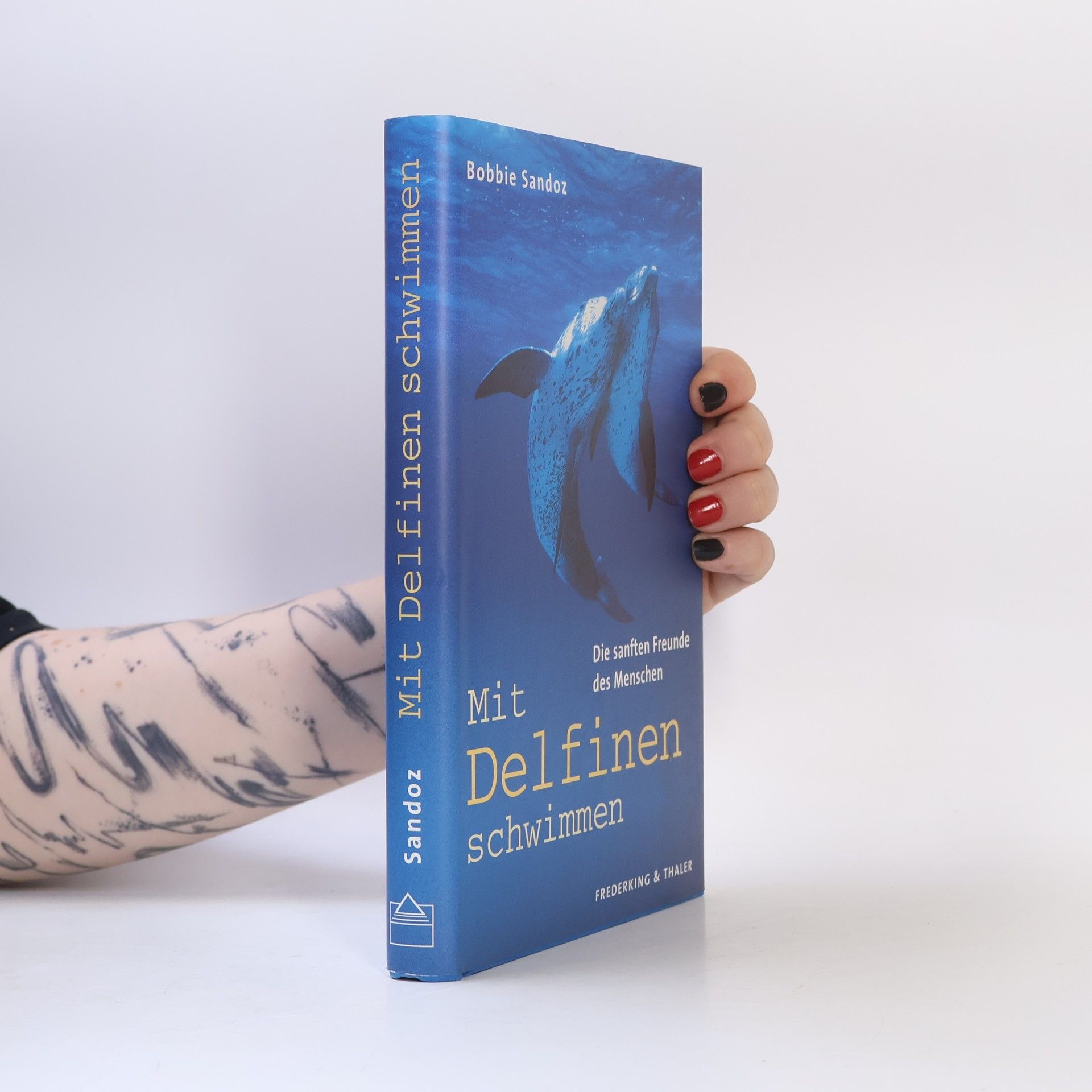 Bobbie Sandoz Mit Delfinen schwimmen