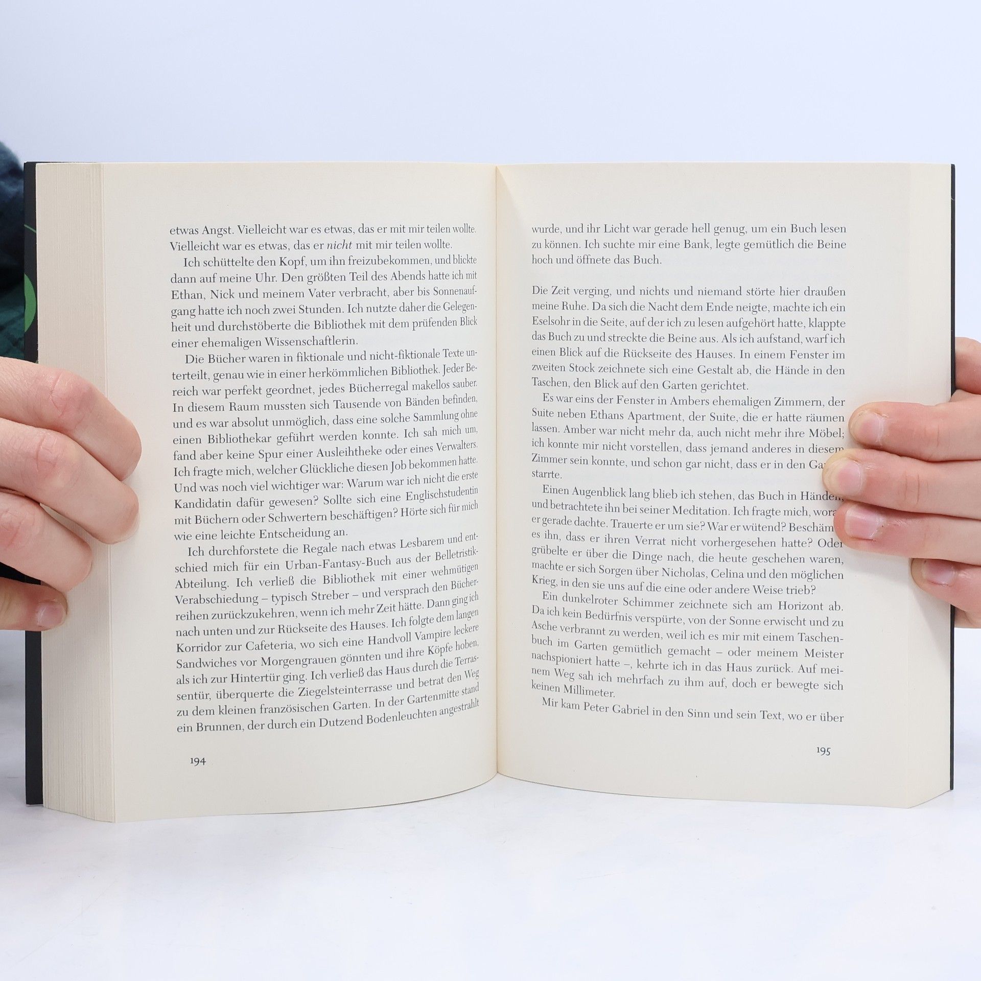 Chloe Neill Chicagoland Vampires