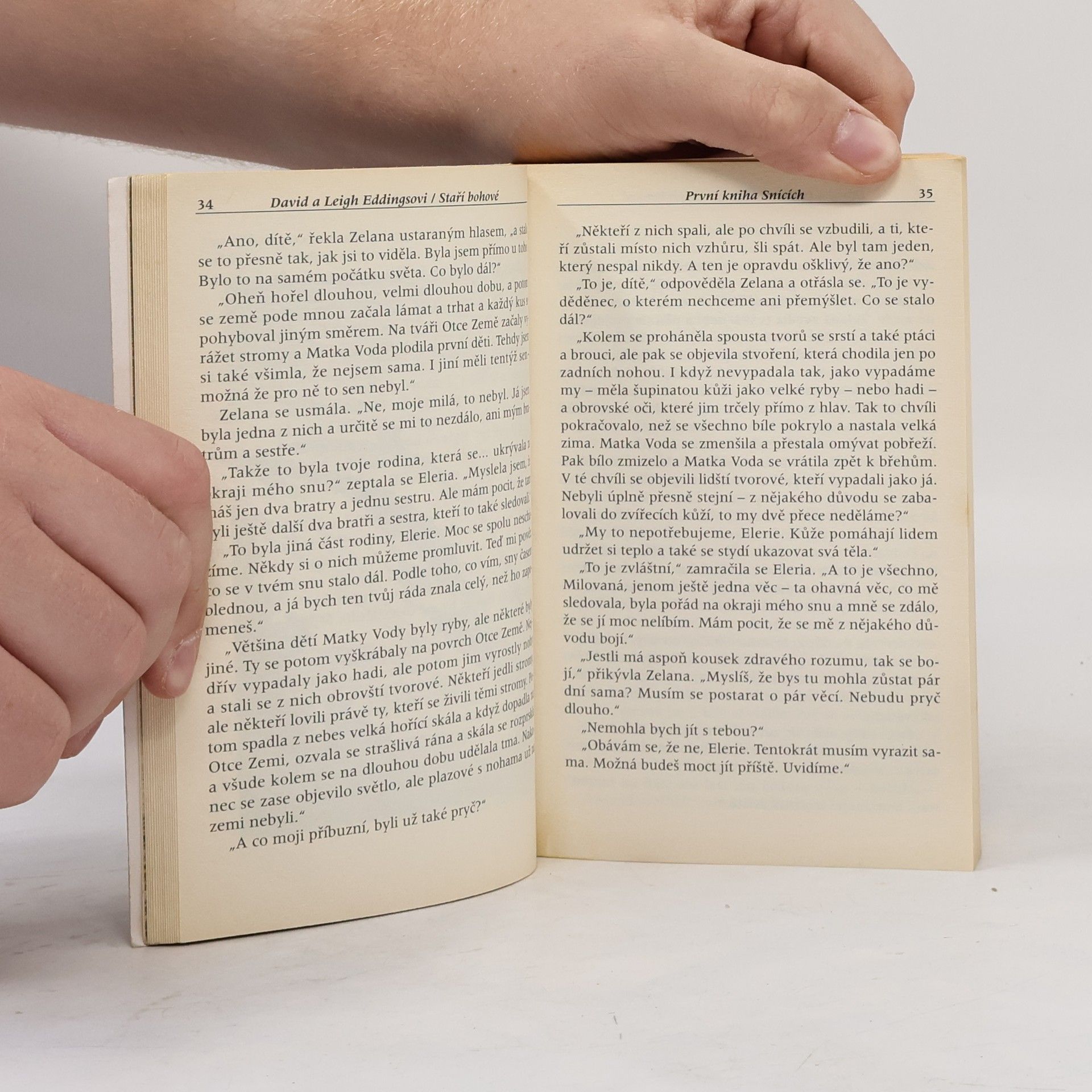 David Eddings Staří bohové. První kniha Snících