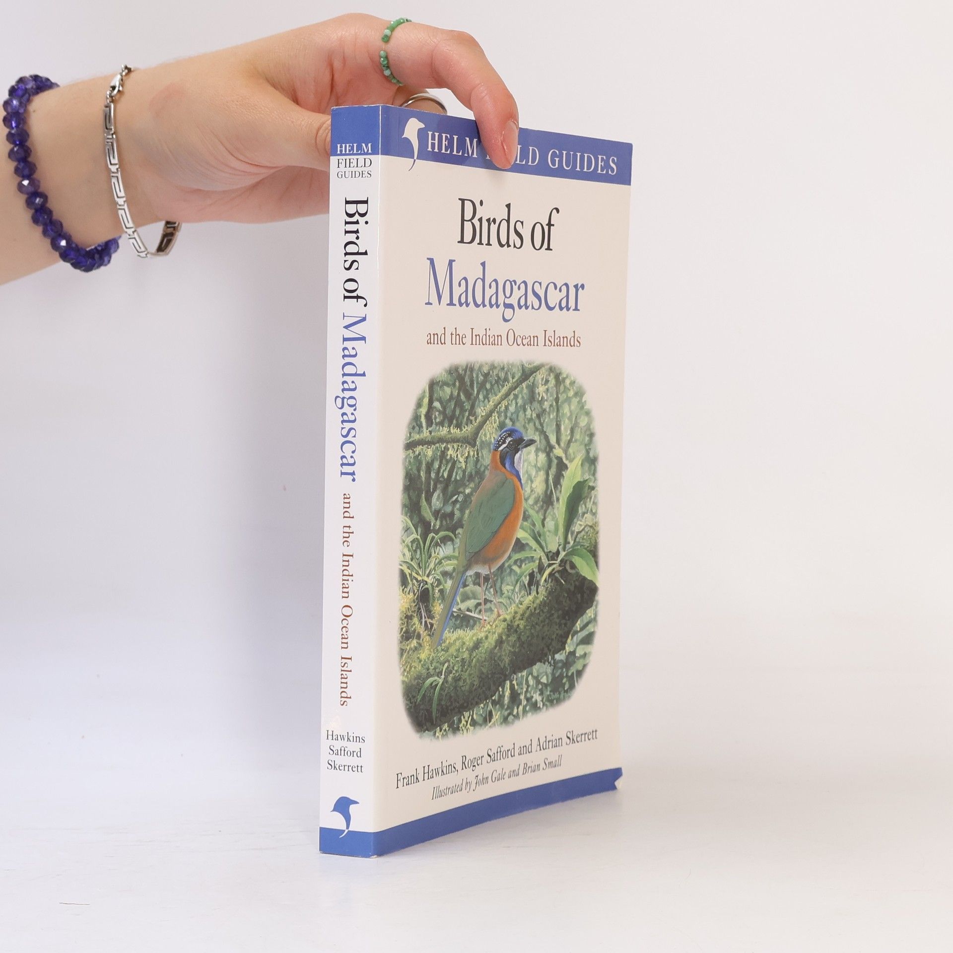 Frank N. Hawkins Jr. Helm Field Guides: Birds of Madagascar and the Indian Ocean Islands