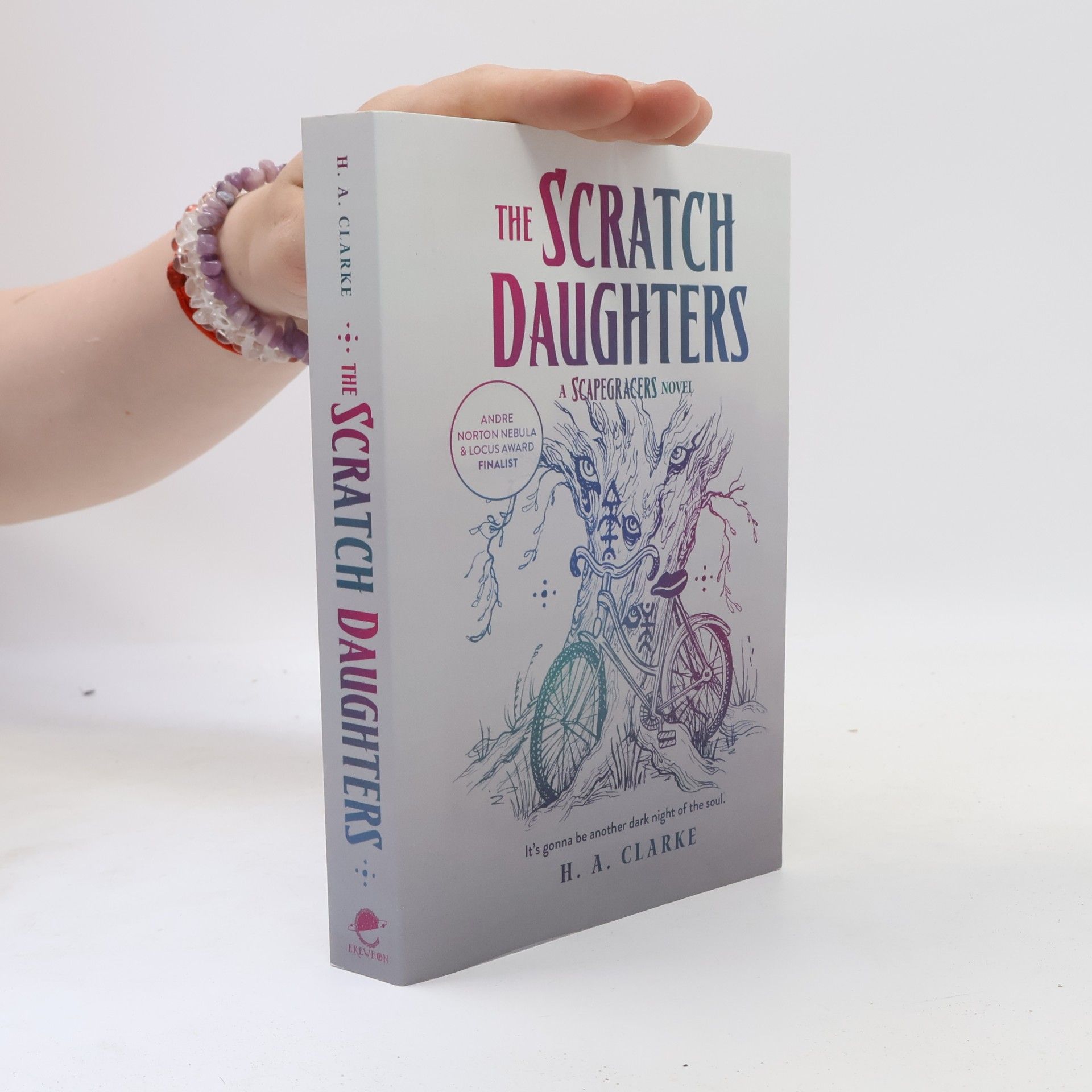 H. A. Clarke The Scapegracers - 2: The Scratch Daughters