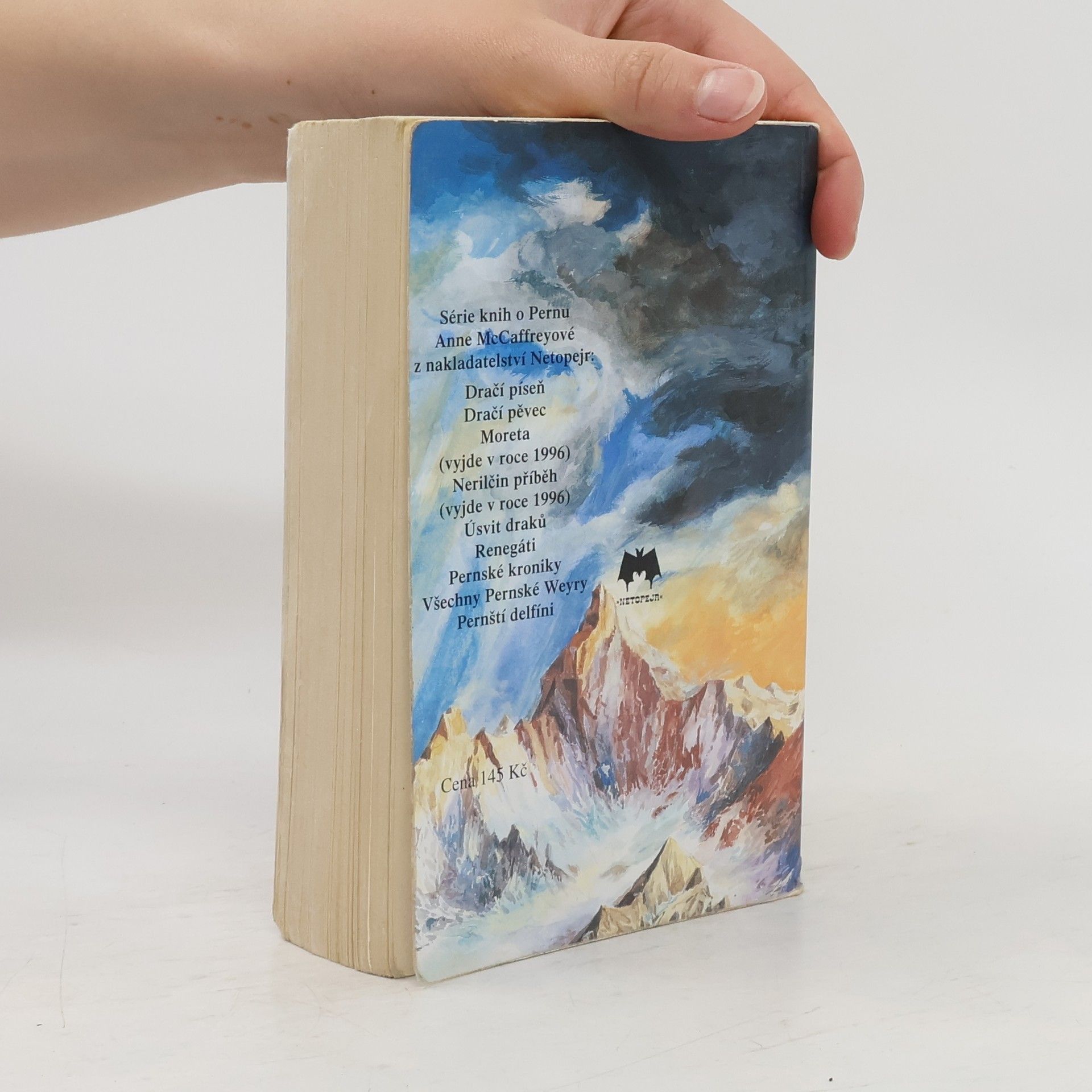 Anne McCaffrey Bílý drak