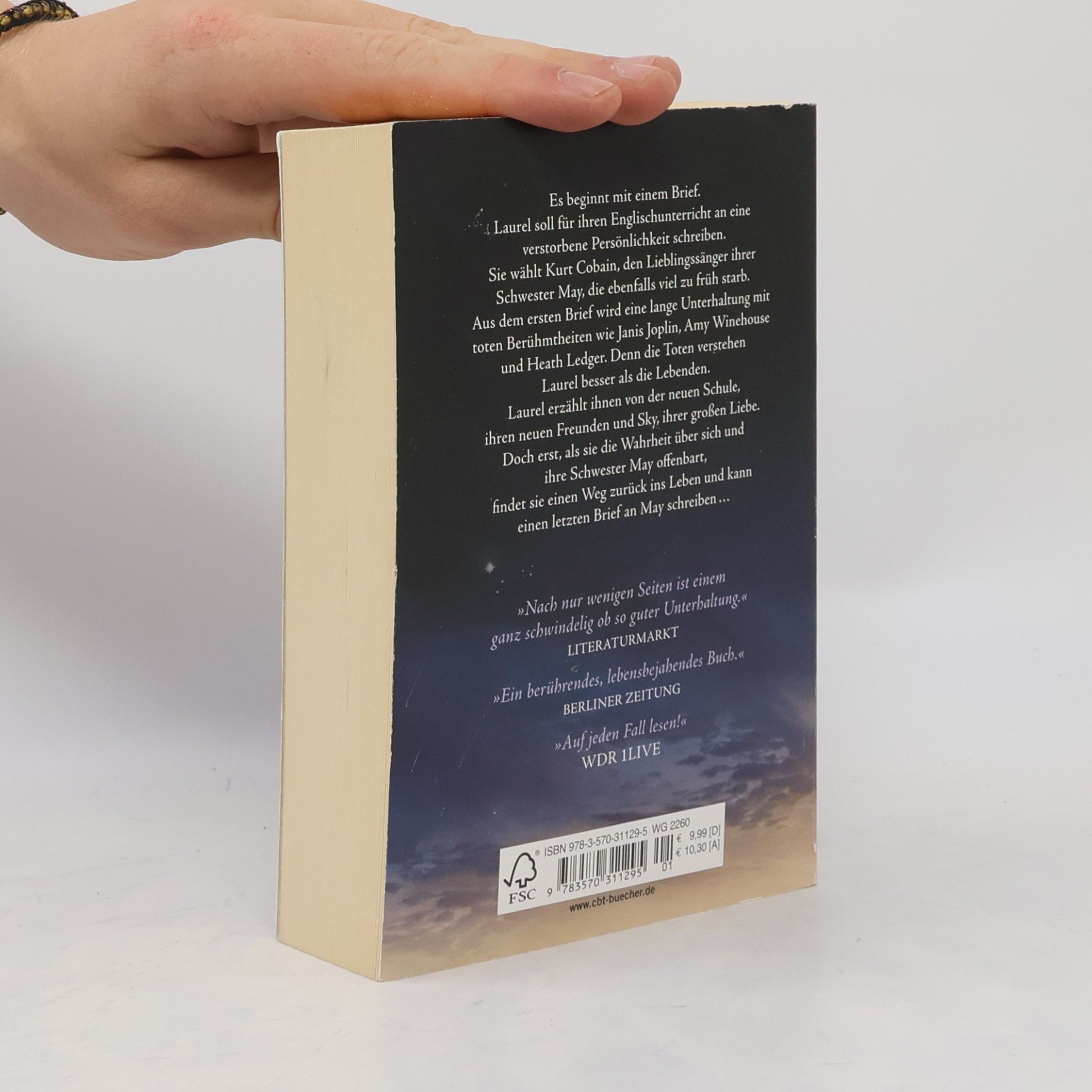 Ava Dellaira Love letters to the dead