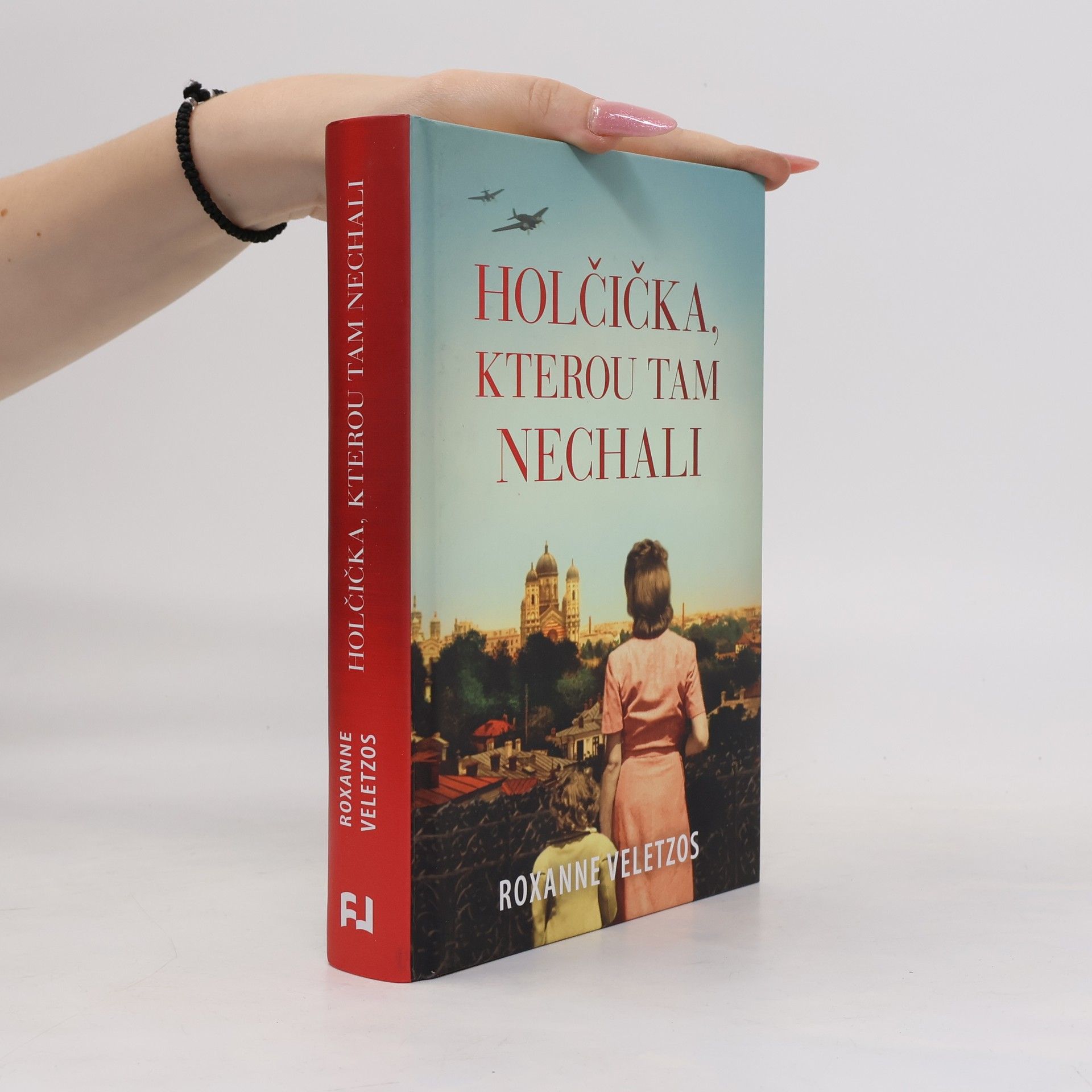Roxanne Veletzos Holčička, kterou tam nechali