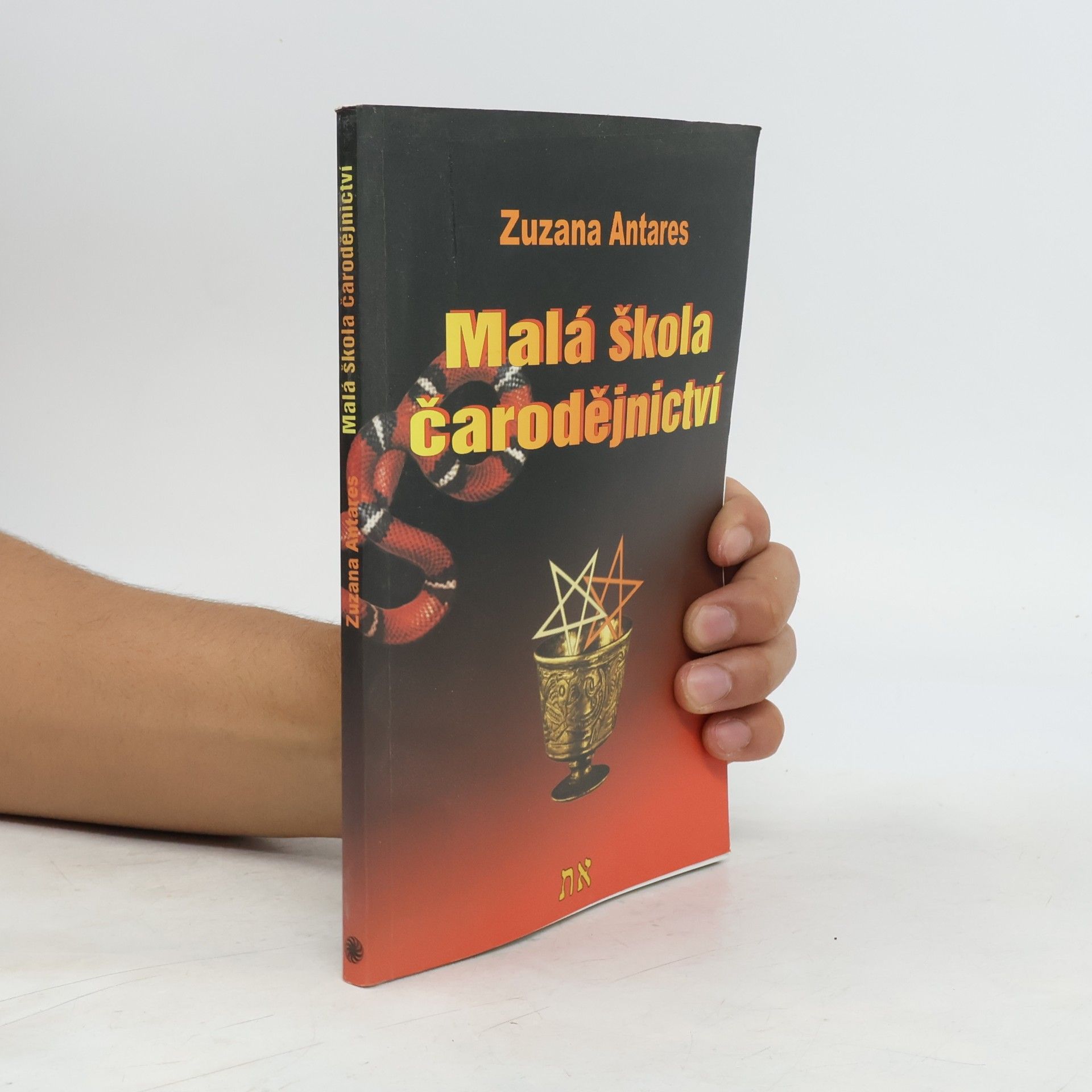 Zuzana Antares Malá škola čarodějnictví
