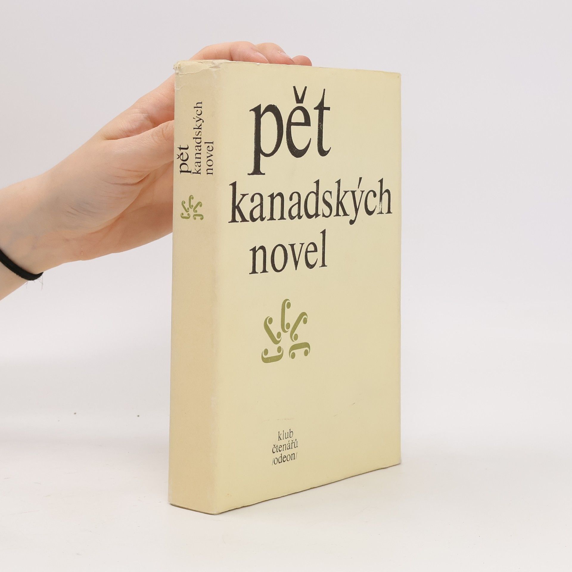 Pět kanadských novel