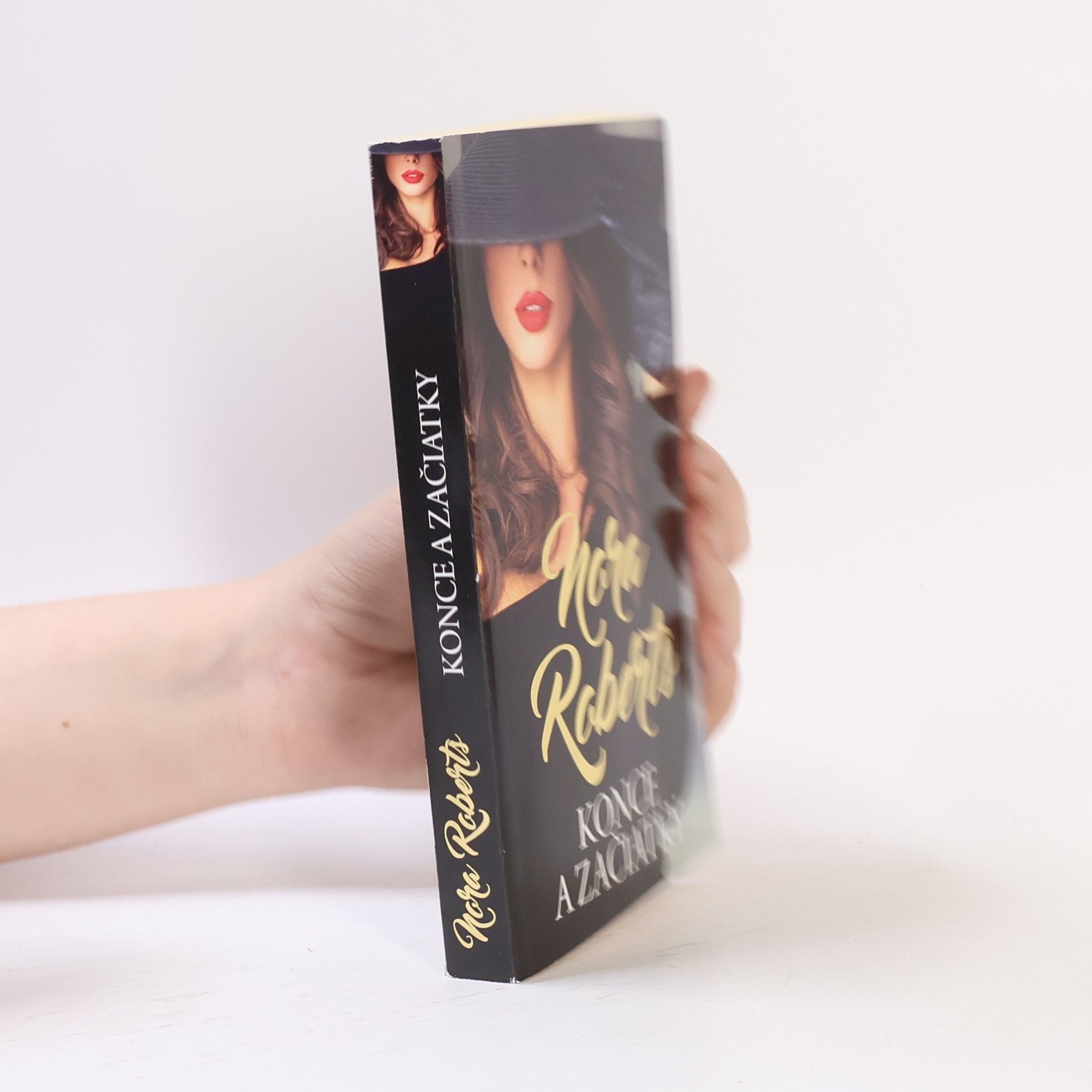 Nora Roberts Konce a začiatky
